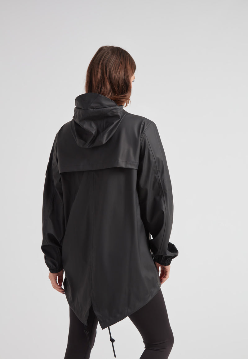 ELEMENTS Raincoat 2.0 Black worn from the back, showcasing its stylish design and weather protection features.