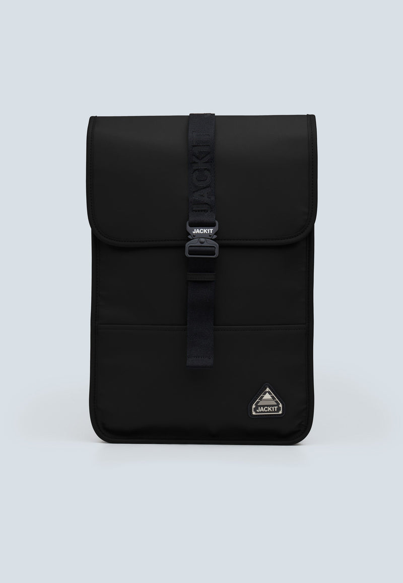 The JACK1T slim messenger laptop bag in black with a sleek design and magnetic flap closure.
