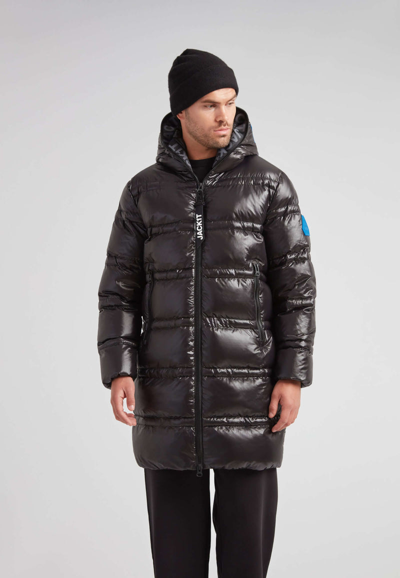 R4D Tramline Puffer Coat Lux Black on a model showcasing its stylish design for cold weather.