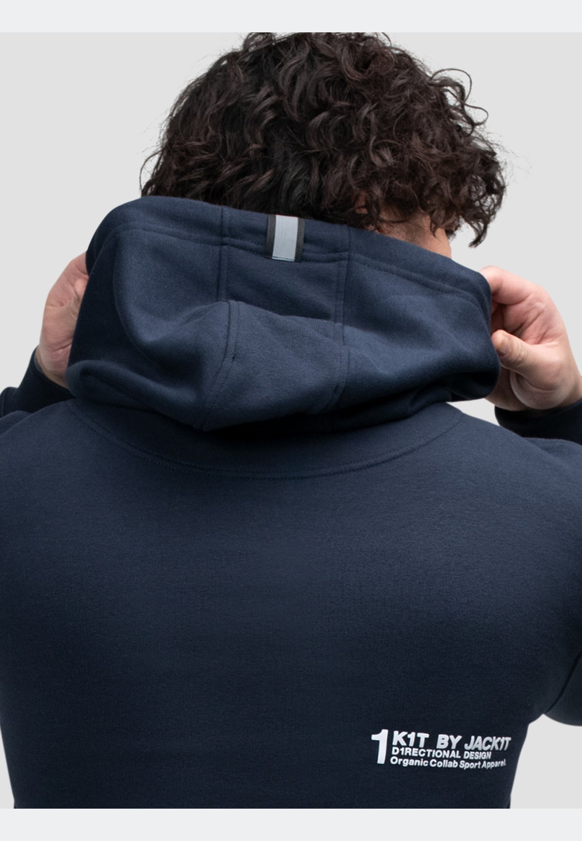 Hoodie Overhead Navy detail shot by JACK1T