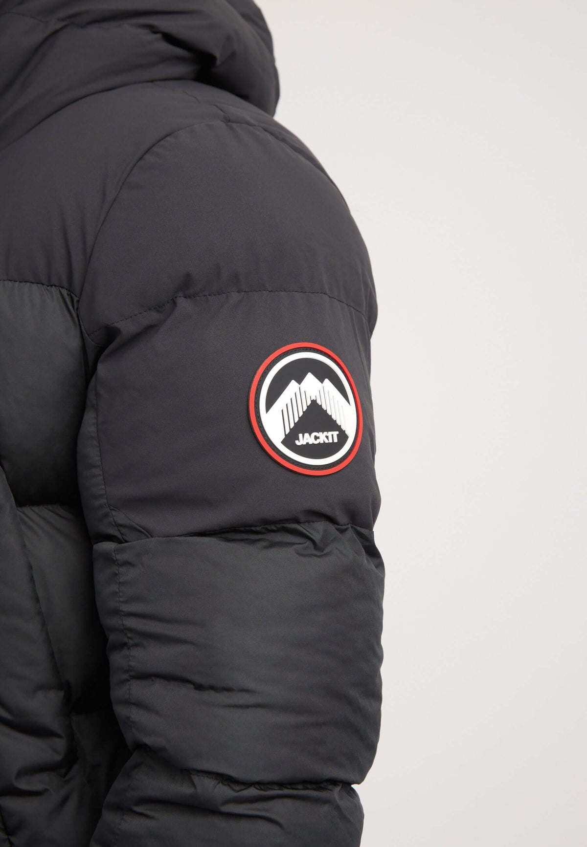 Luna Puffer Jacket Black detail shot by JACK1T