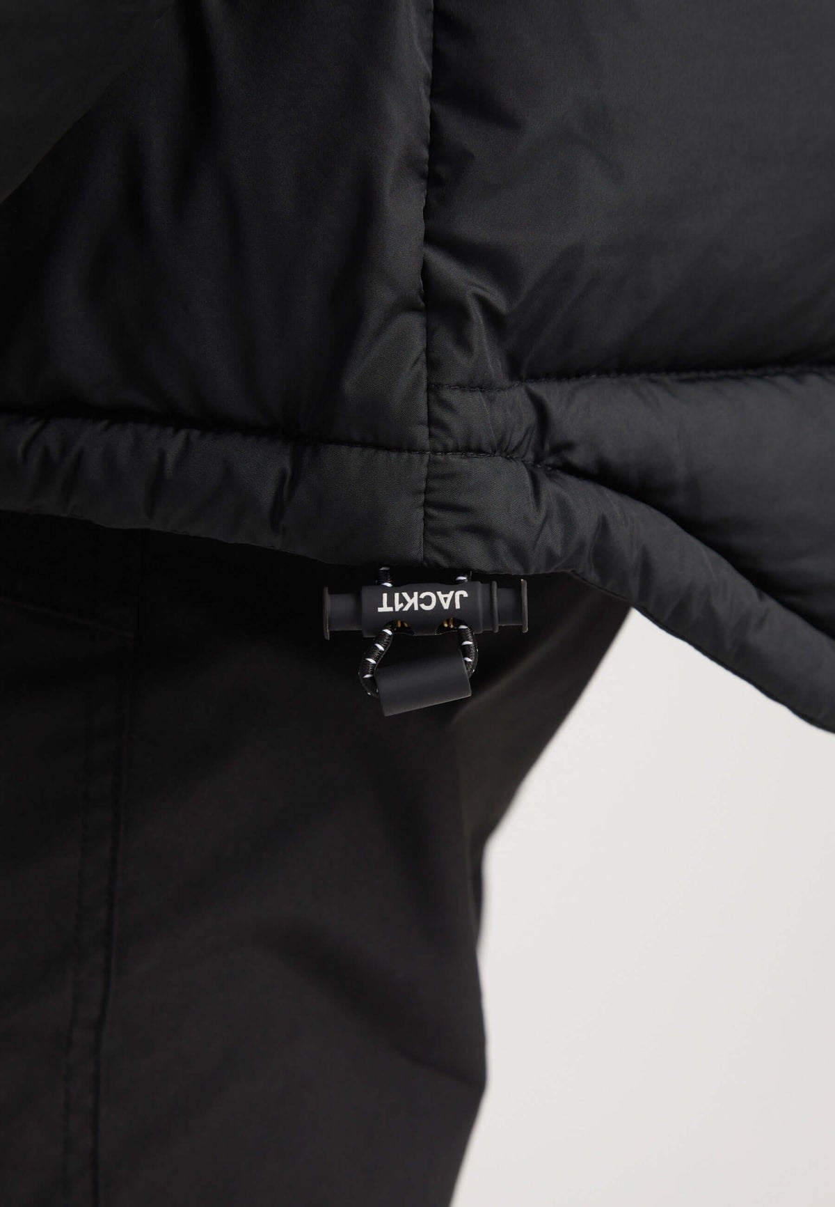 Luna Puffer Jacket Black detail shot by JACK1T