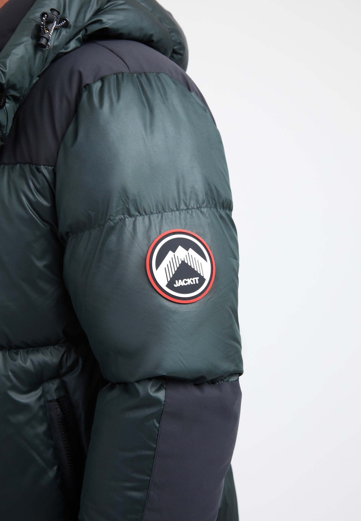 Expedition Parka Olive detail shot by JACK1T