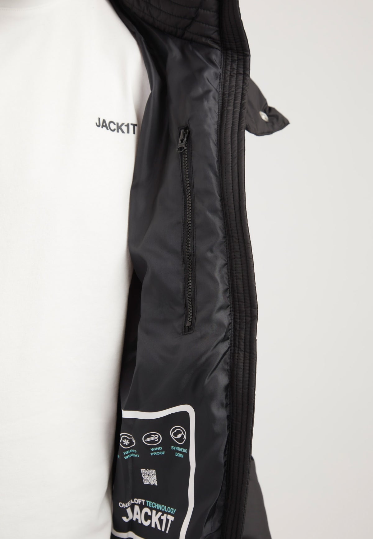 EZ Puffer Racer Jacket Matt Black detail shot by JACK1T