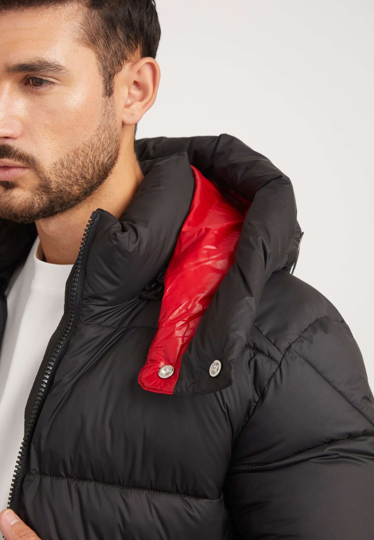 EZ Puffer Racer Jacket Black/Cherry Red detail shot by JACK1T