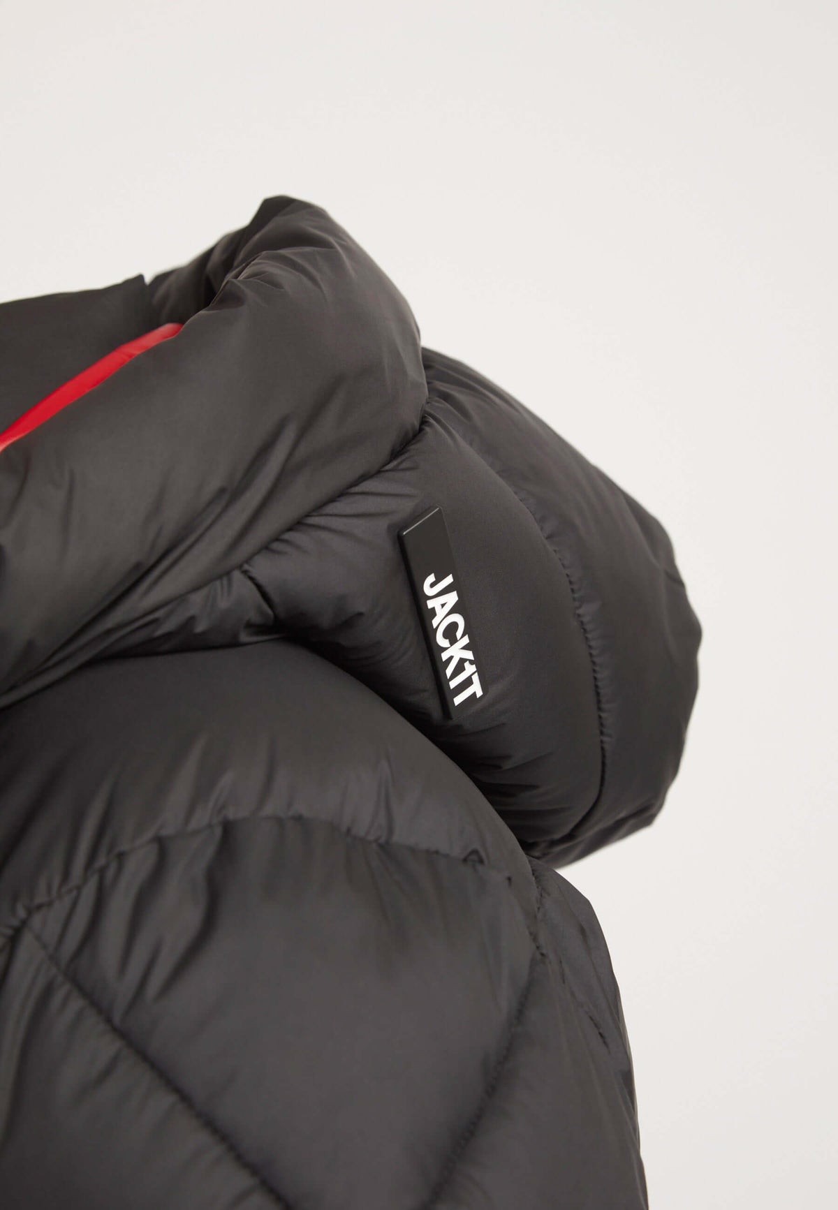 EZ Puffer Racer Jacket Black/Cherry Red detail shot by JACK1T