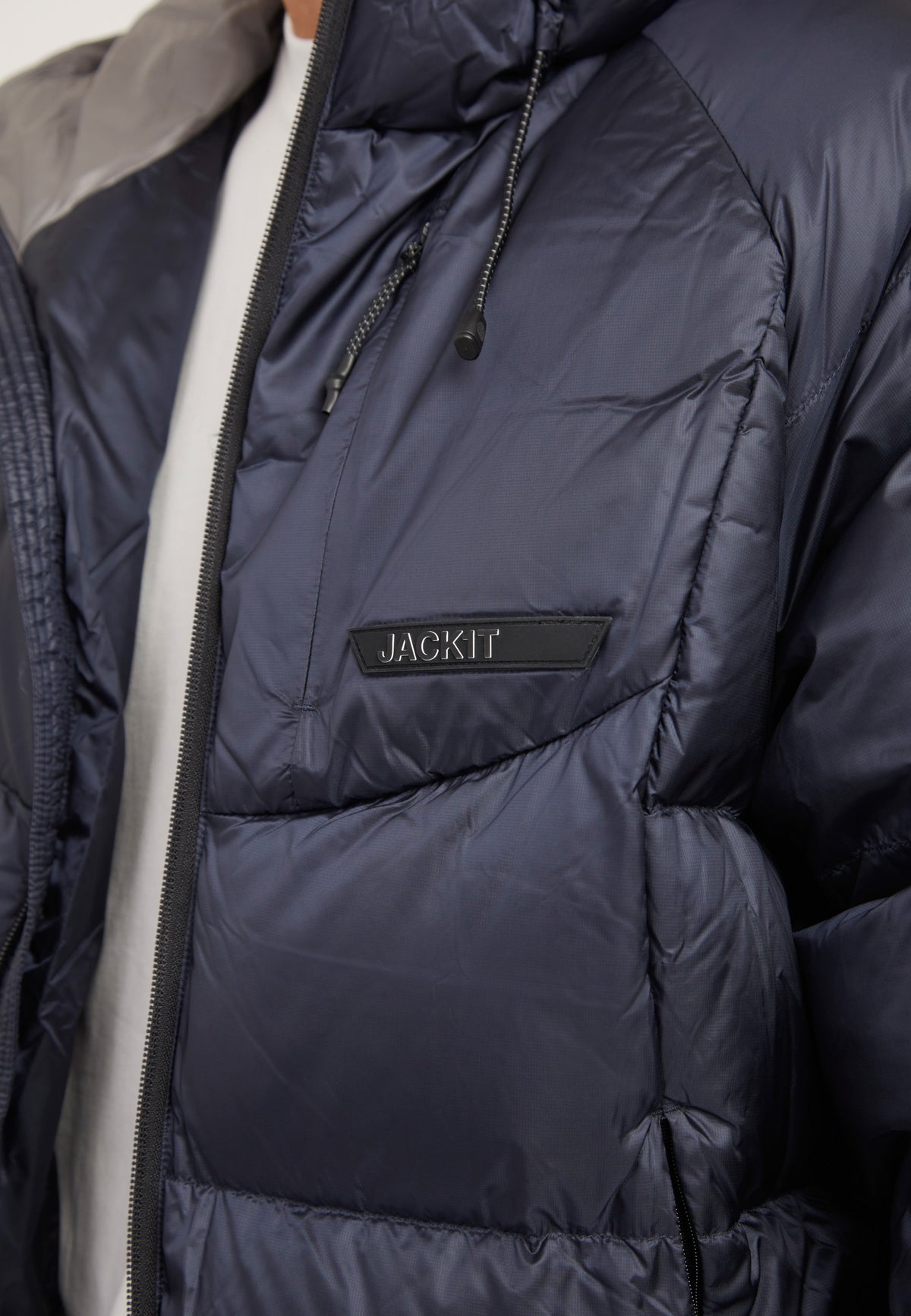 Bubble Jacket Navy detail shot by JACK1T