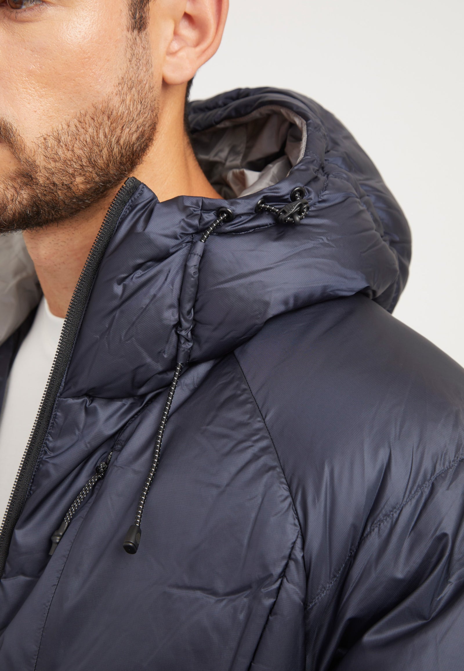 Bubble Jacket Navy detail shot by JACK1T