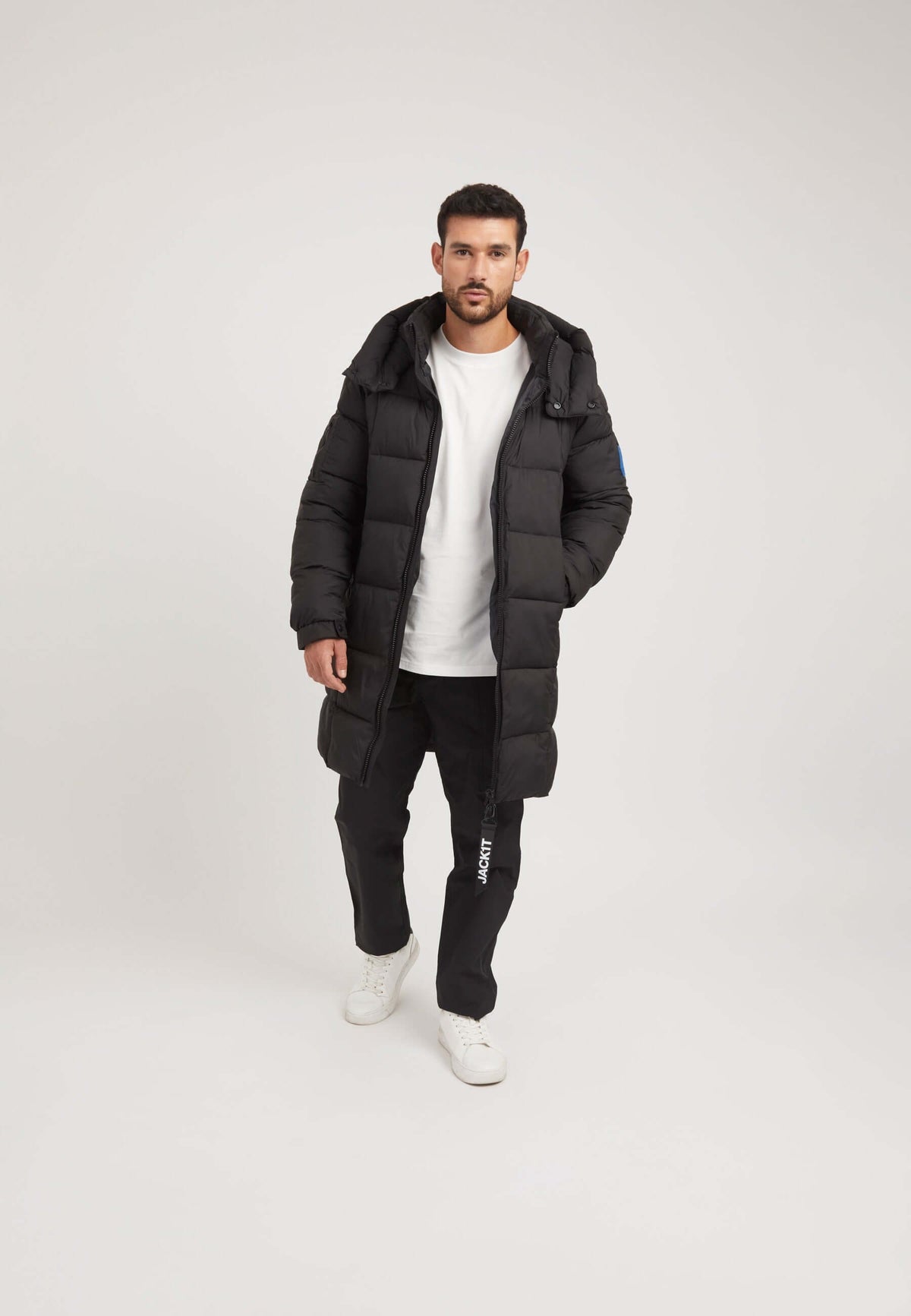 EZ Boxed Coat Matt Black on model detail by JACK1T