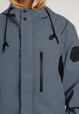 ELEMENTS Raincoat 2.0 Grey close-up, showcasing its stylish design and functional features for cold weather.