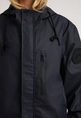 ELEMENTS Raincoat 2.0 Navy with zippered pocket and hood, perfect for rain protection.