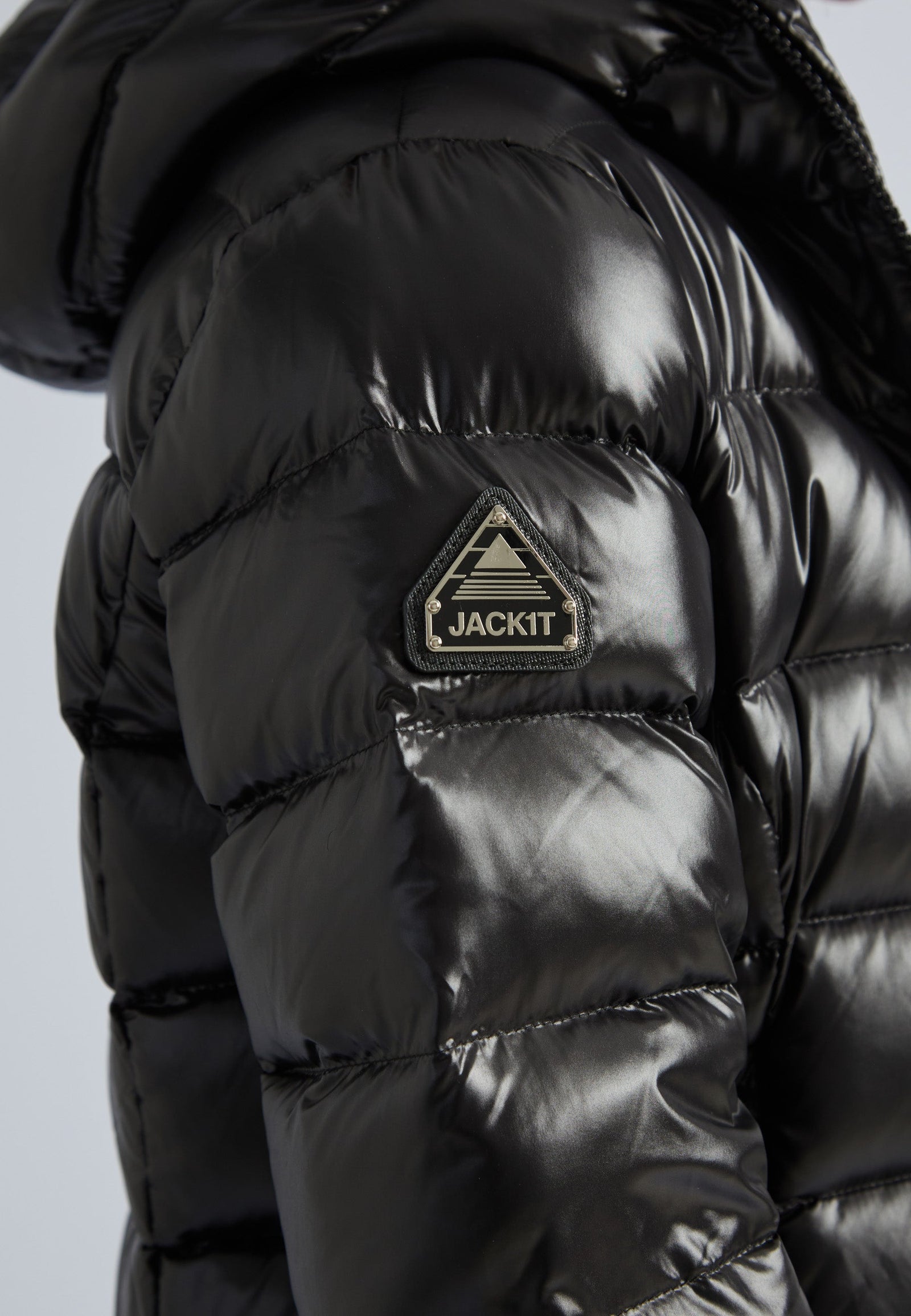 R3D Slick Coat Black by JACK1T