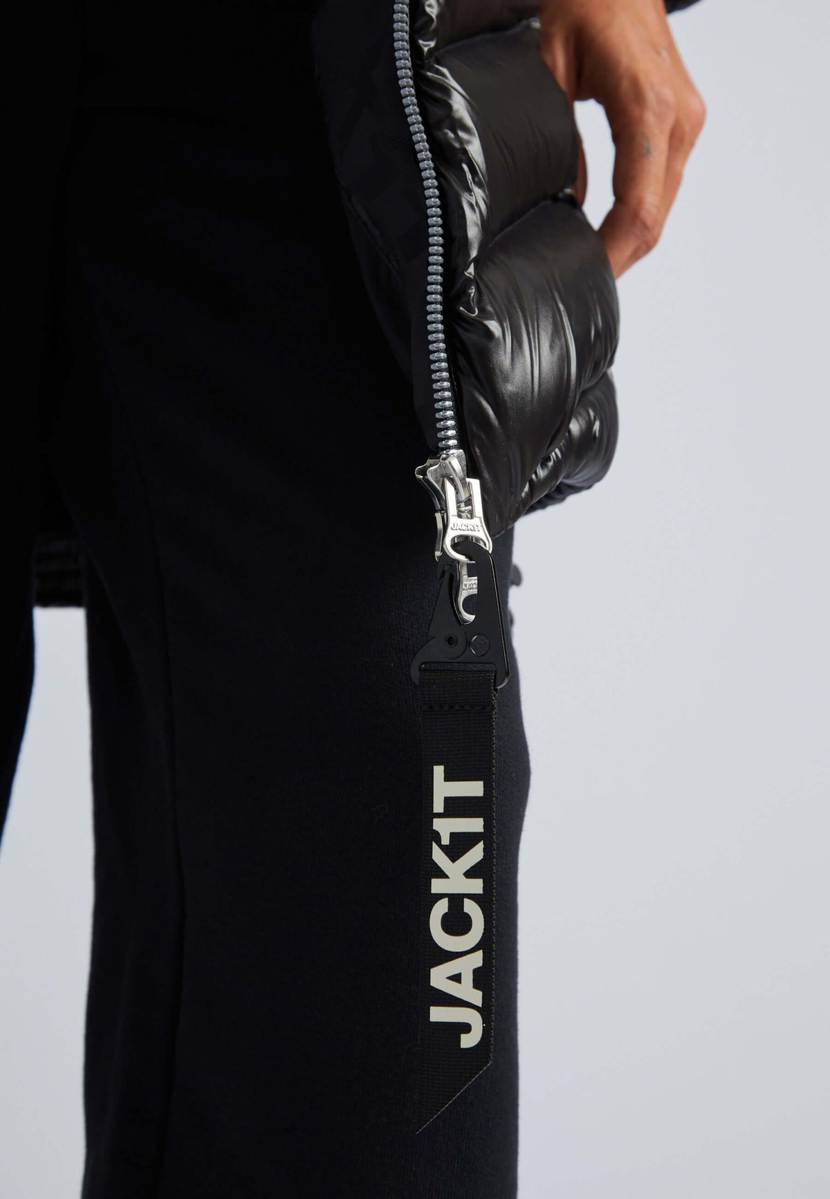 R3D Luxe Coat Black Shine by JACK1T