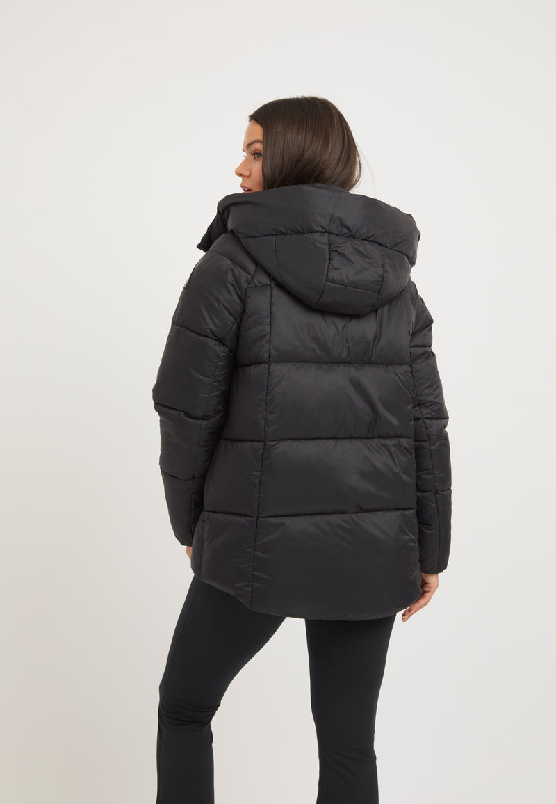 Cloud Prime Jacket Black on model full length by JACK1T