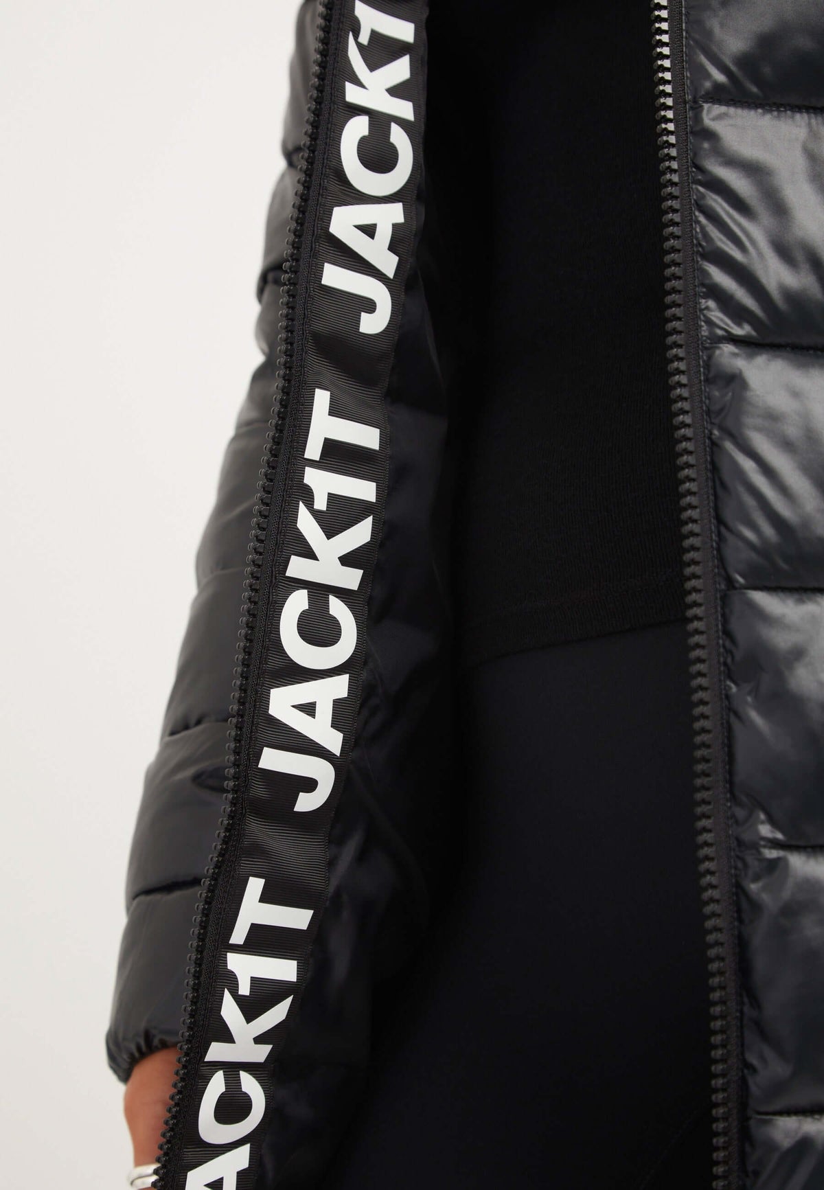 R3D Slick Coat Black detail shot by JACK1T