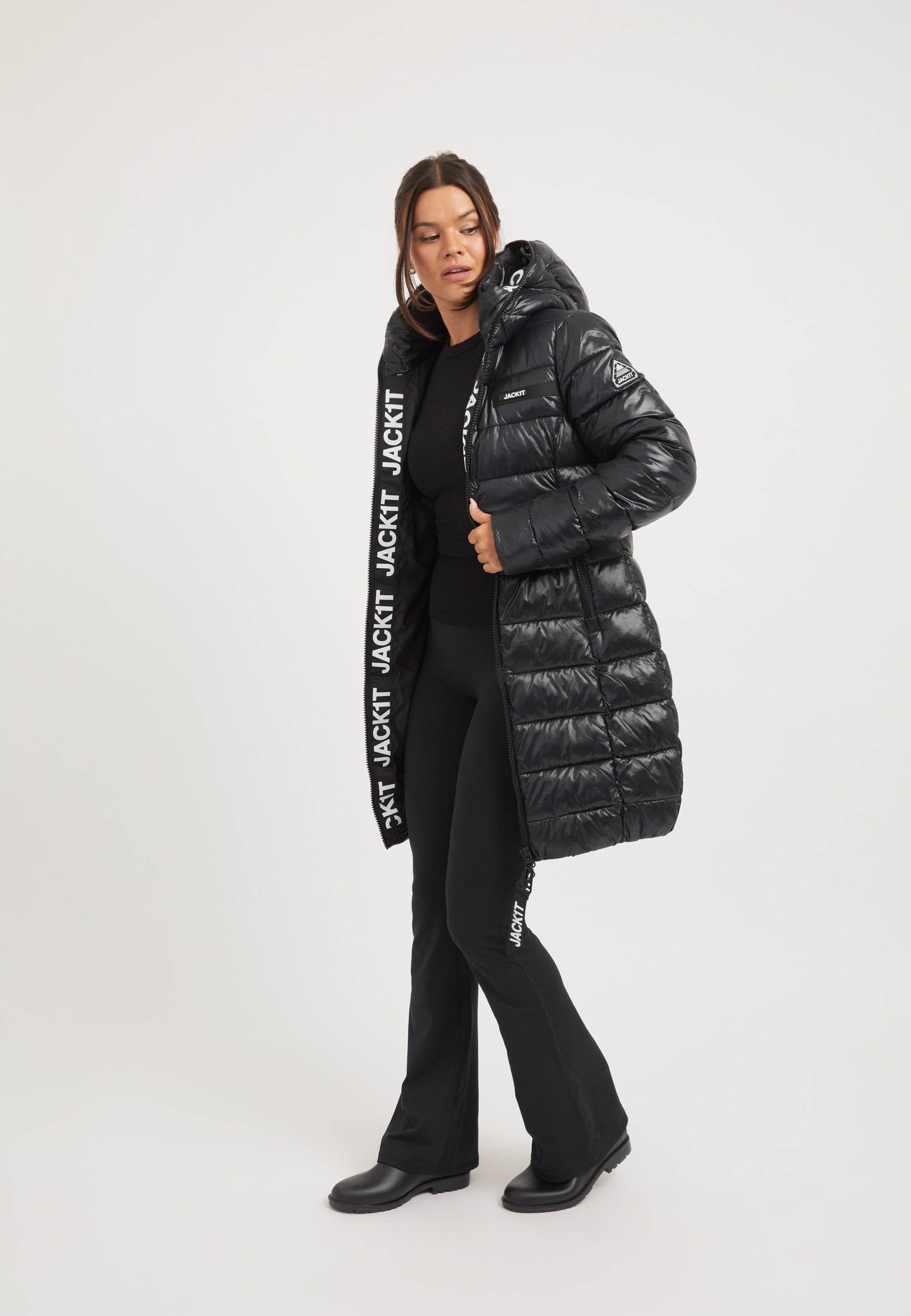 R3D Slick Coat Black on model detail by JACK1T