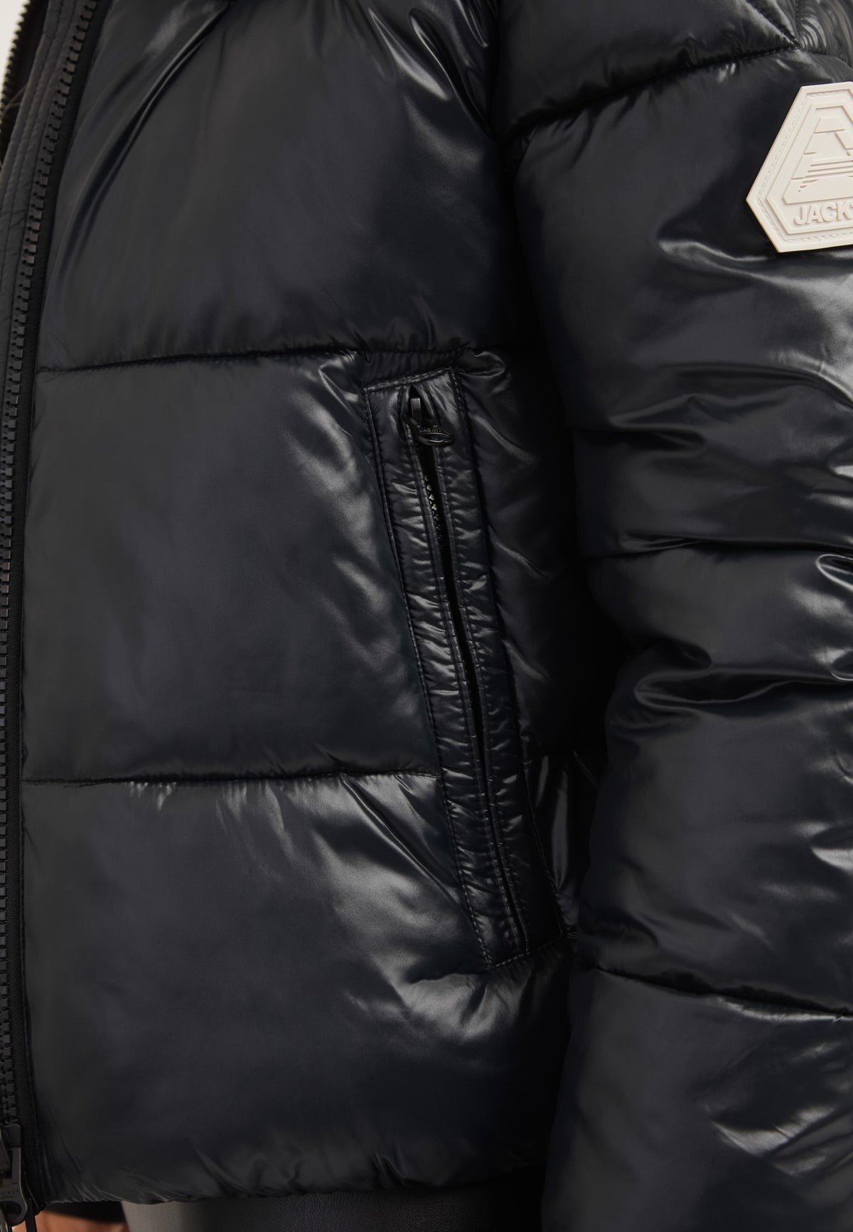EZ Racer Slick Hood Jacket Black/Pink detail shot by JACK1T