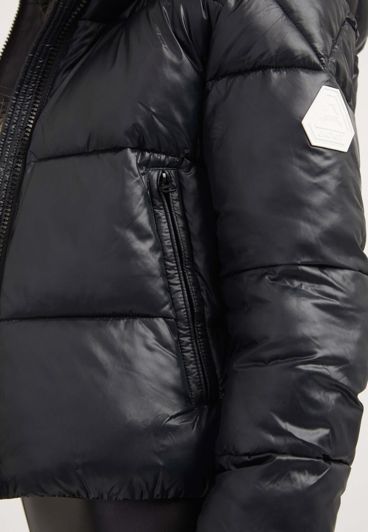 EZ Racer Slick Hood Jacket Black/Stone detail shot by JACK1T