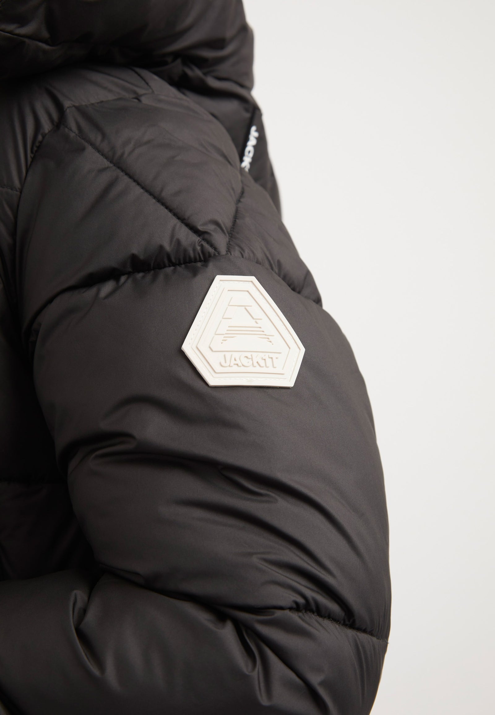 EZ Racer Hood Jacket Matt Black detail shot by JACK1T