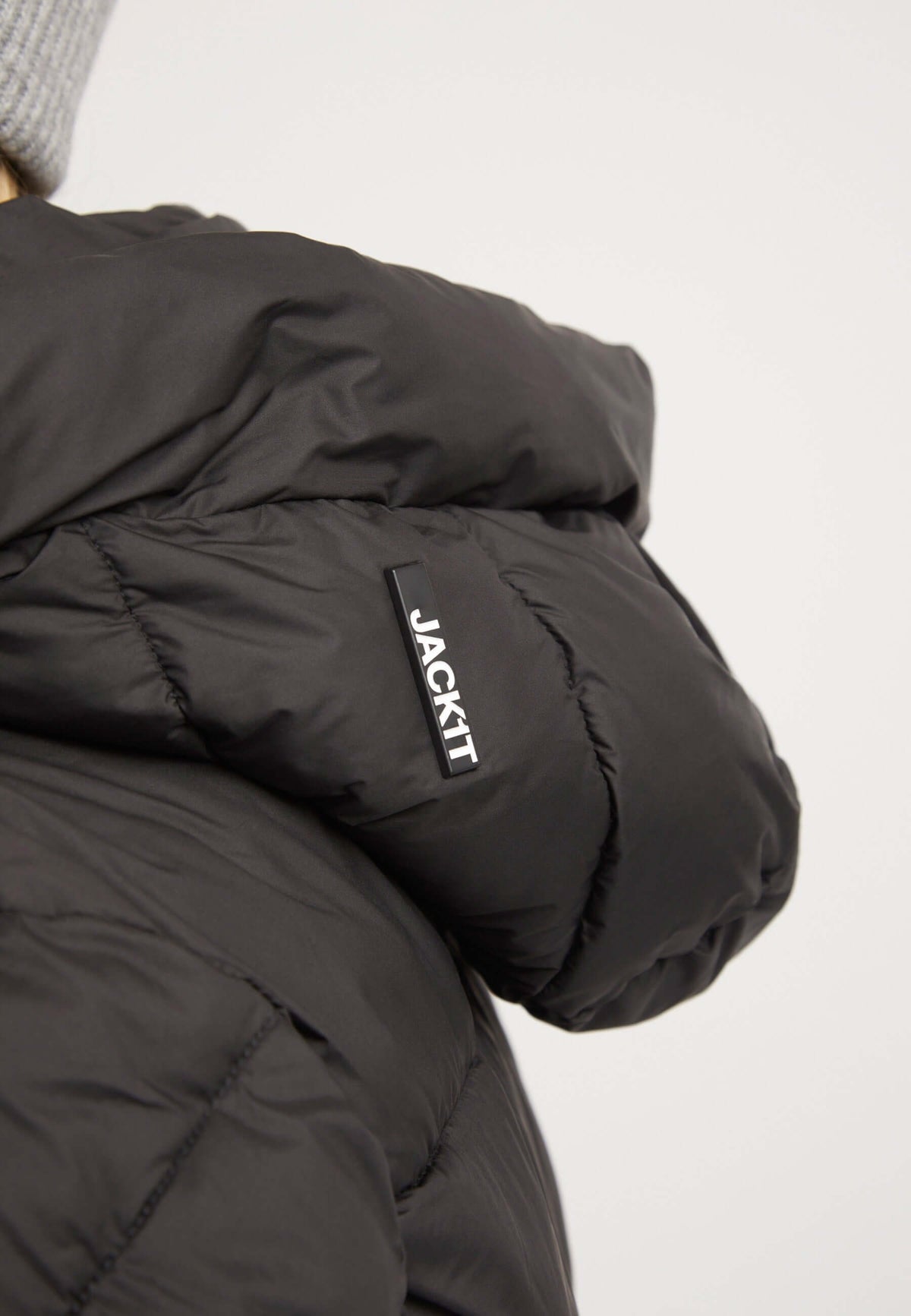EZ Racer Hood Jacket Matt Black detail shot by JACK1T
