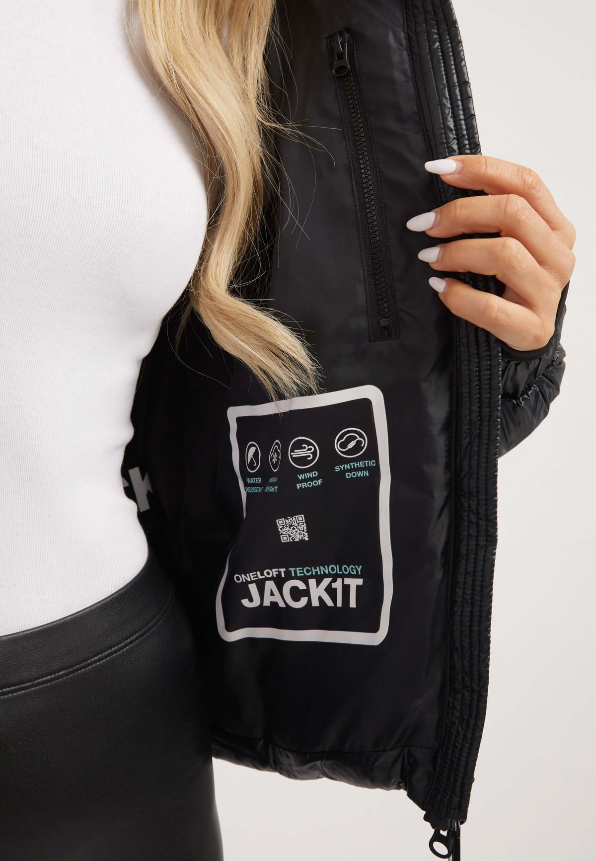 Interior view of EZ Box Crop Jacket Black showing ONELOFT technology details, perfect for short puffer jacket women.
