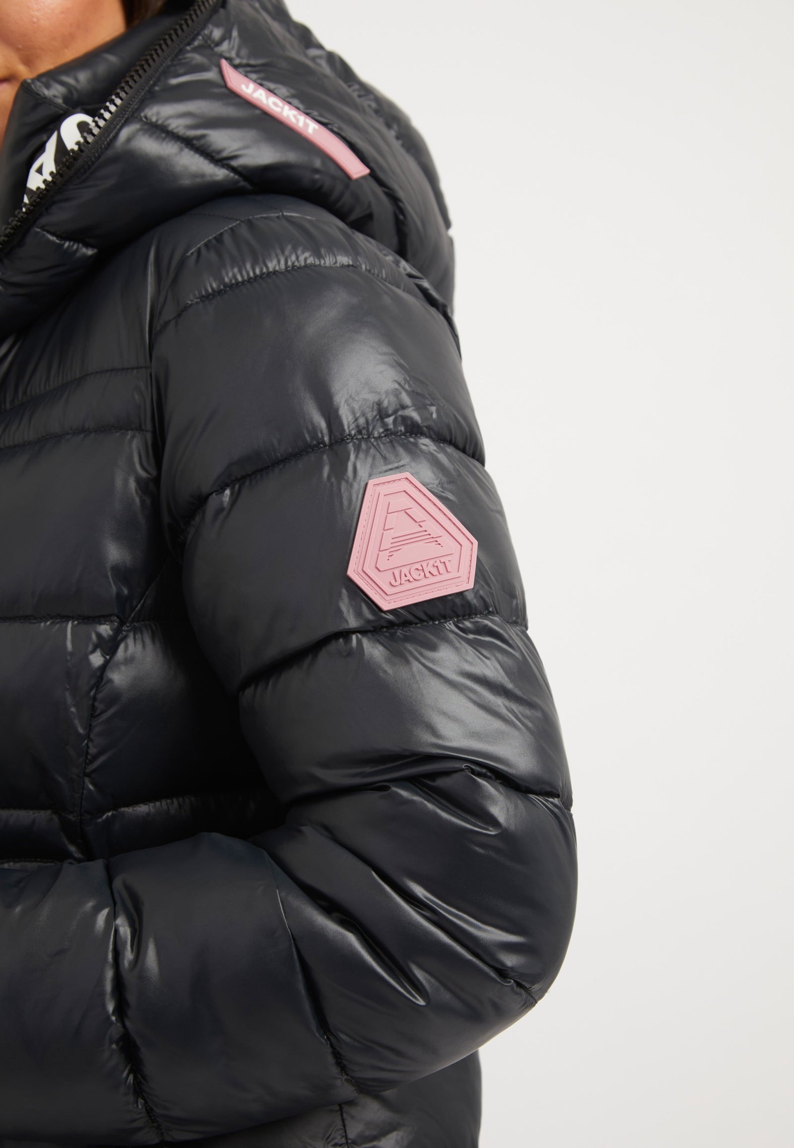 R4D Extra Long Straight Baffle Coat Black detail shot by JACK1T