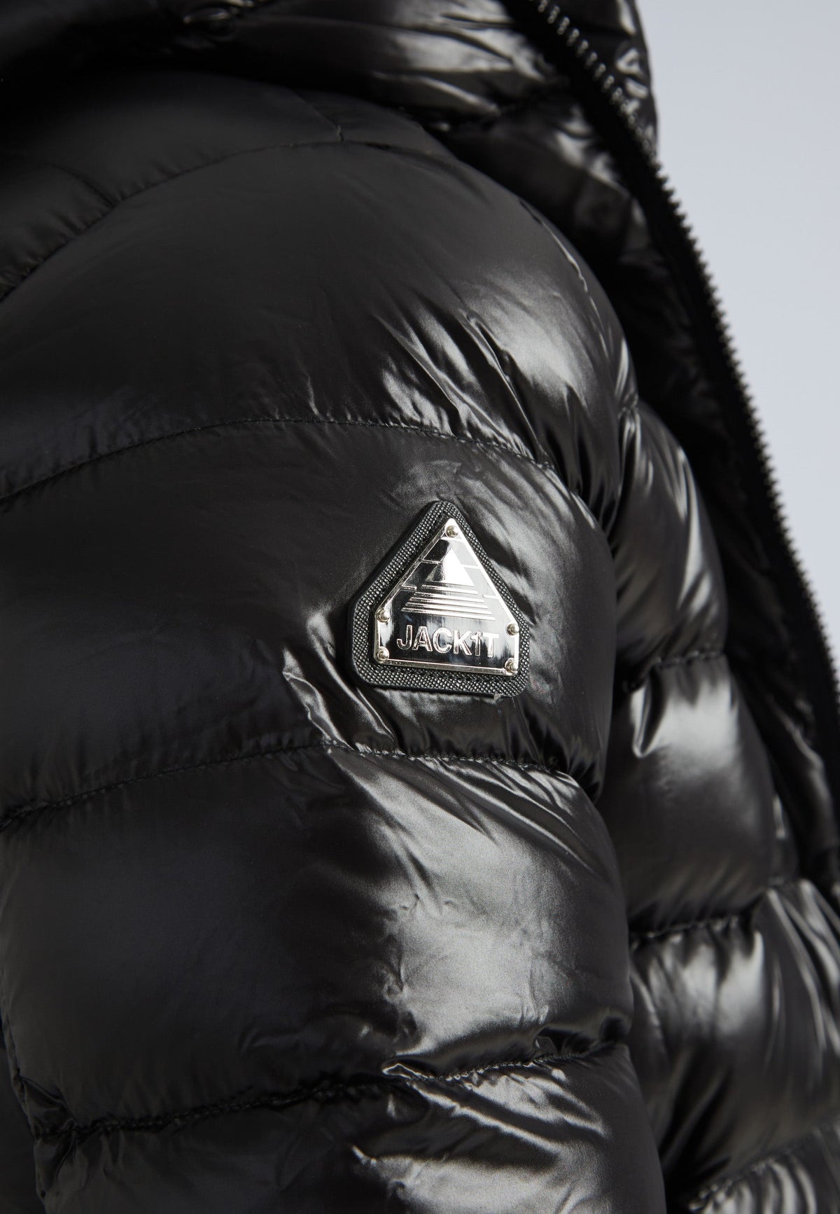 R3D Slick Coat Black by JACK1T