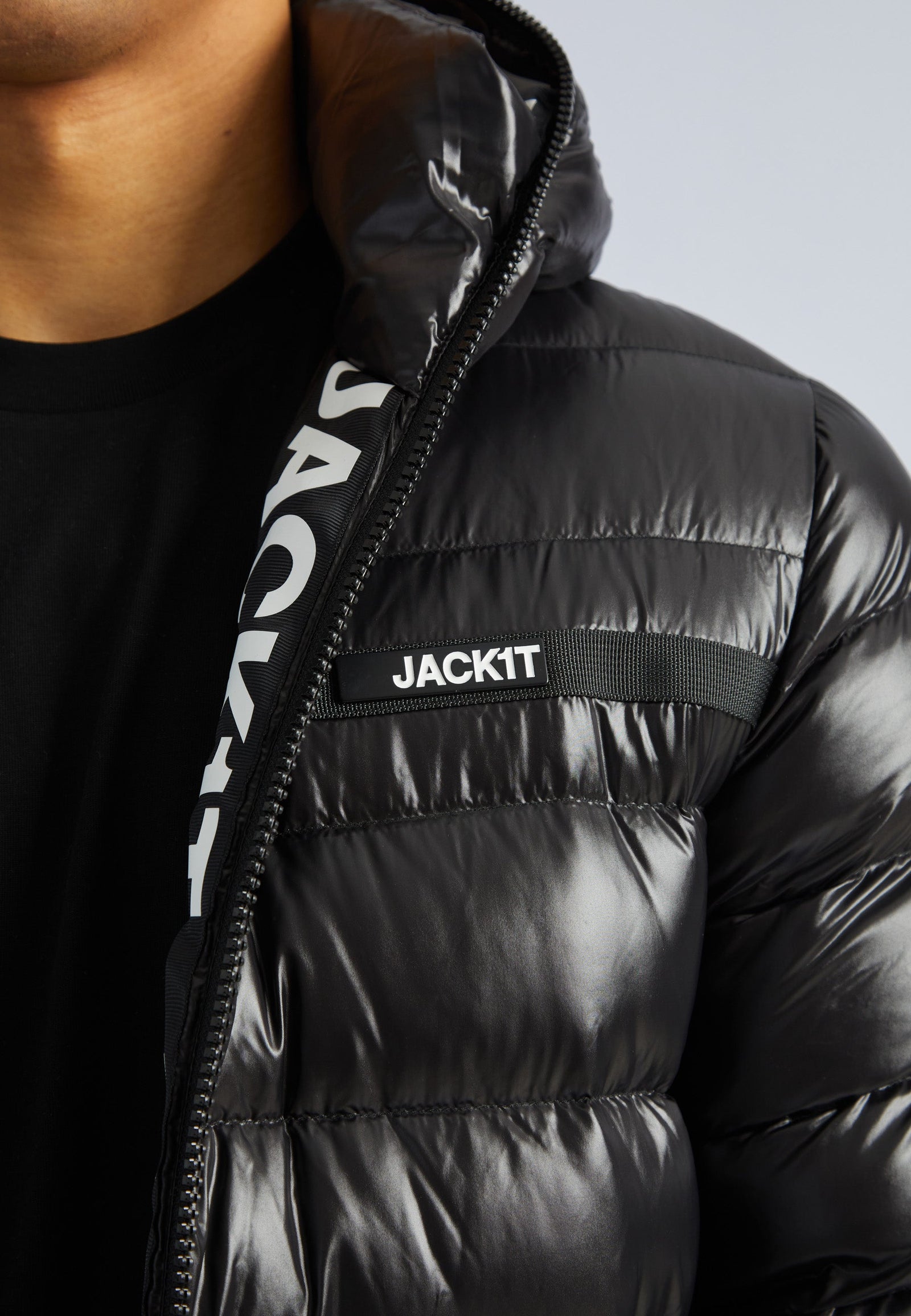R3D Slick Coat Black by JACK1T