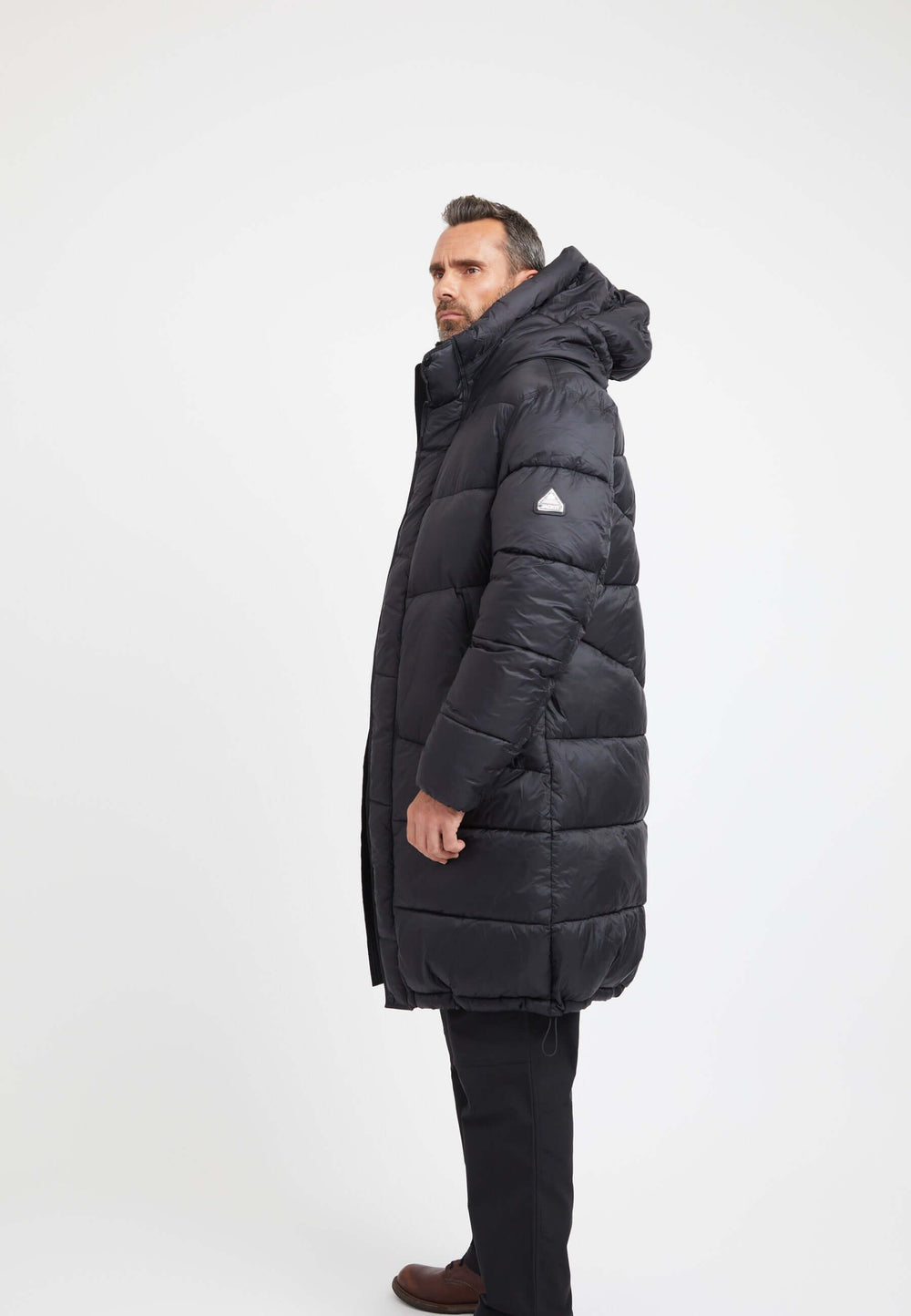 Cloud Ex-Long Black on model back view by JACK1T