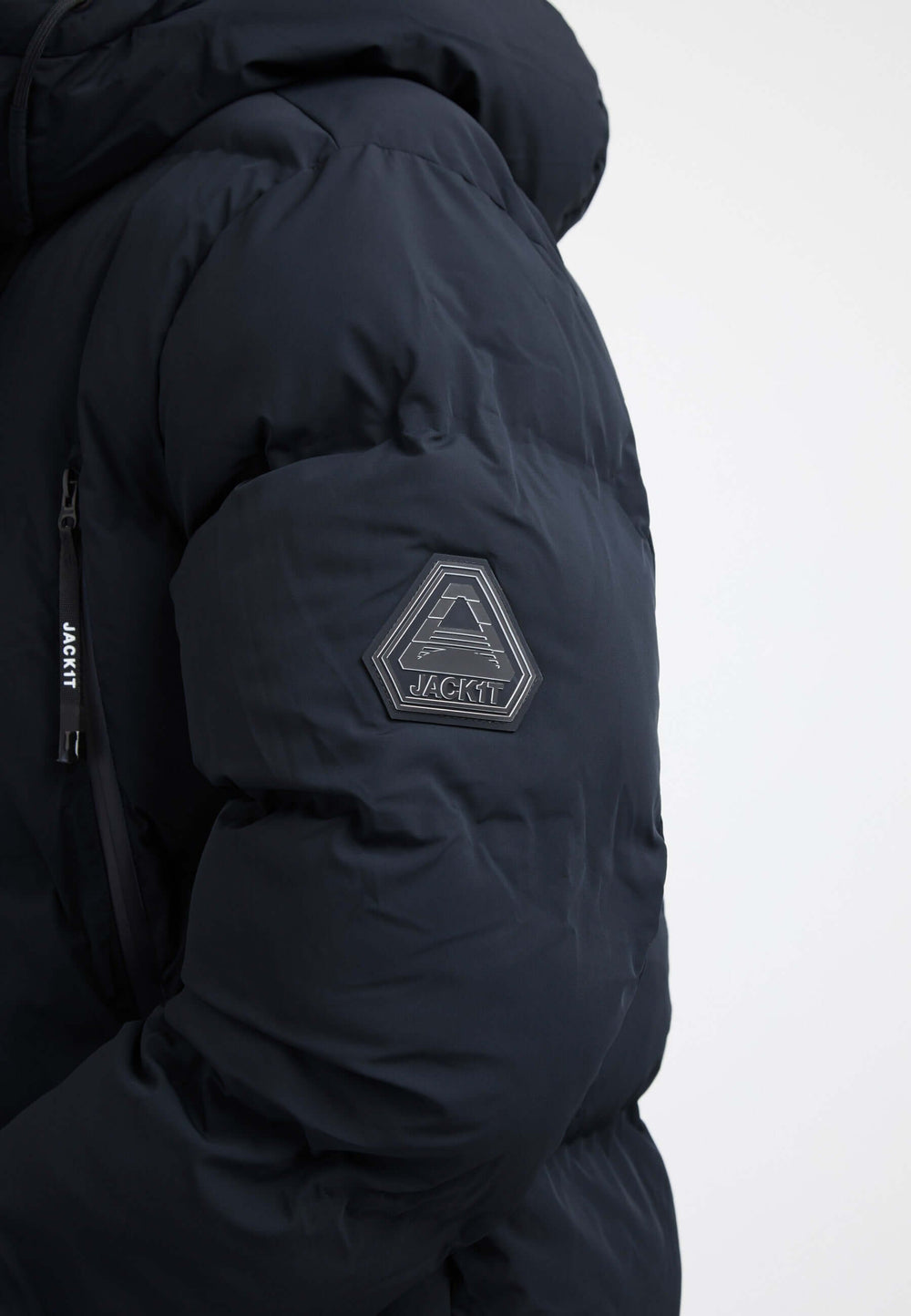 Supremo Coat Navy detail shot by JACK1T