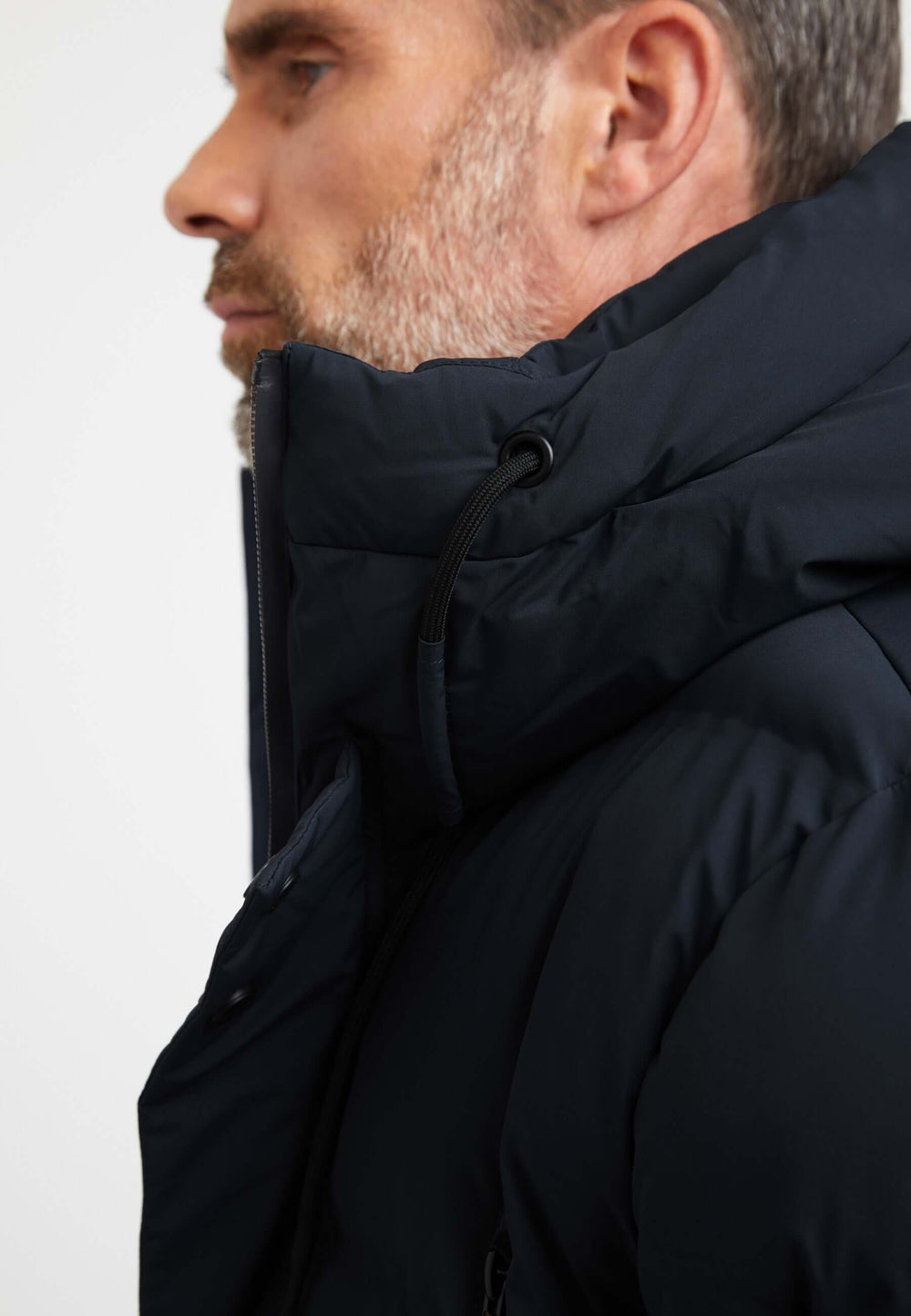 Supremo Coat Navy detail shot by JACK1T
