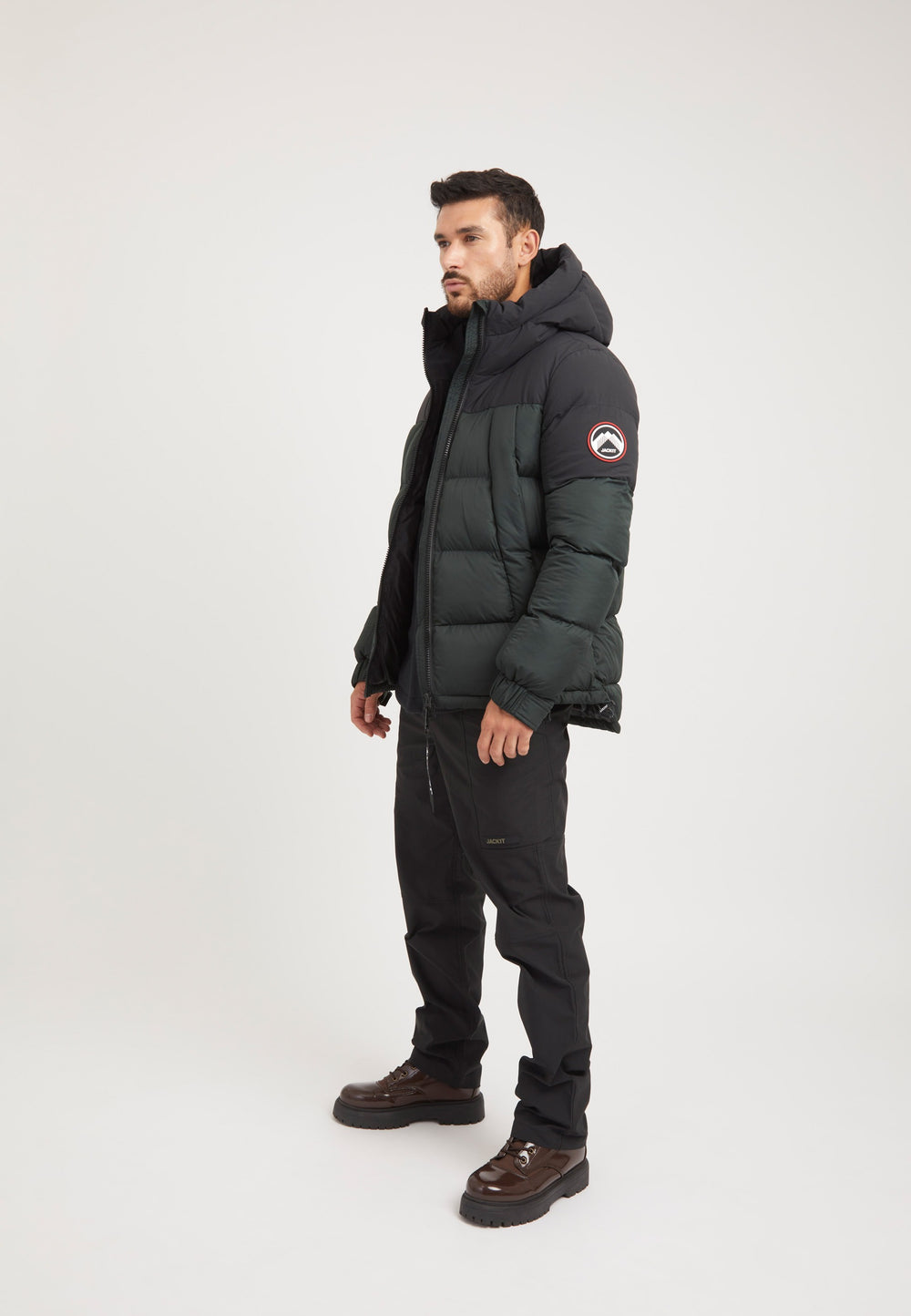 Luna Puffer Jacket Olive/Black on model detail by JACK1T