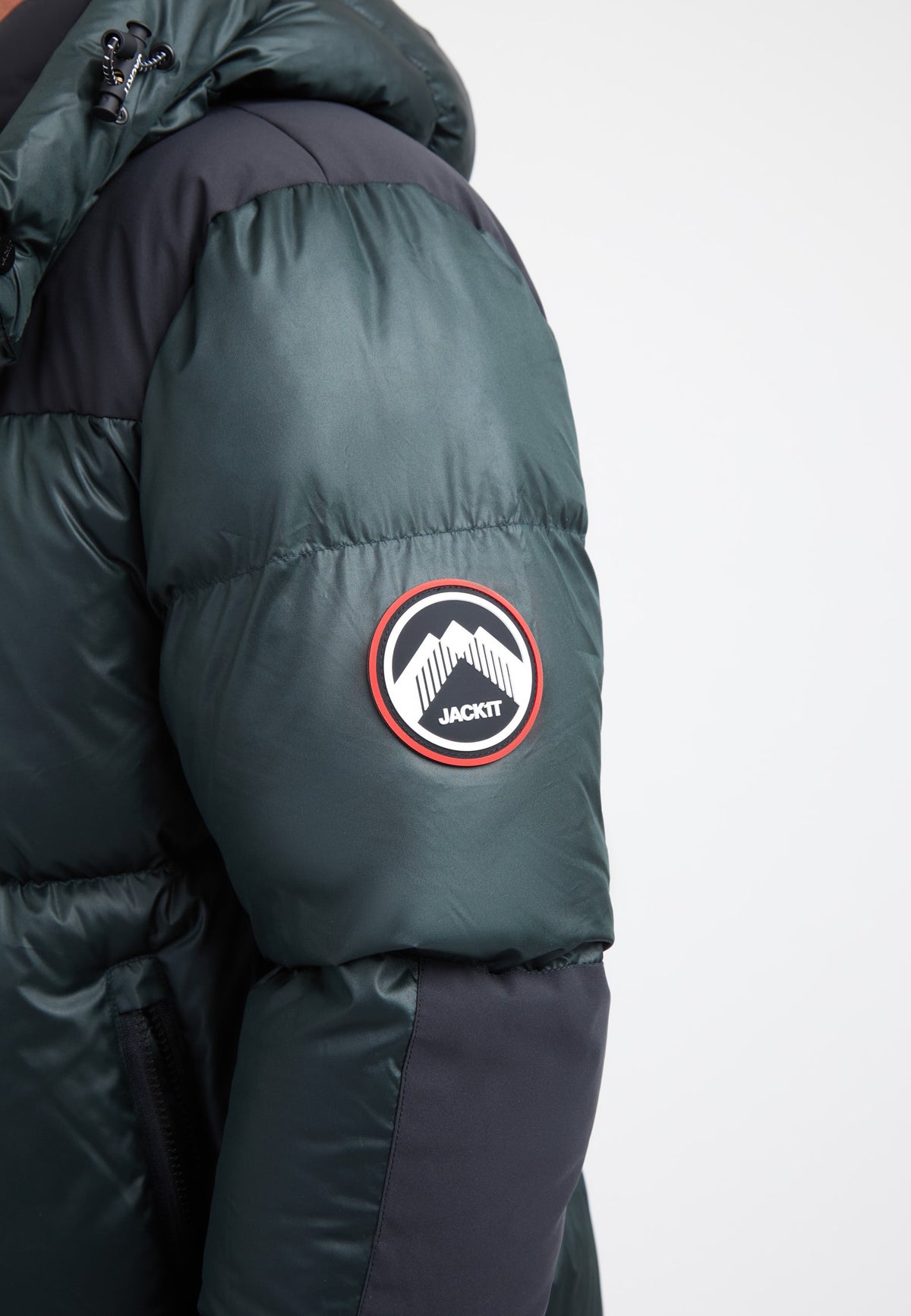 Expedition Parka Olive detail shot by JACK1T