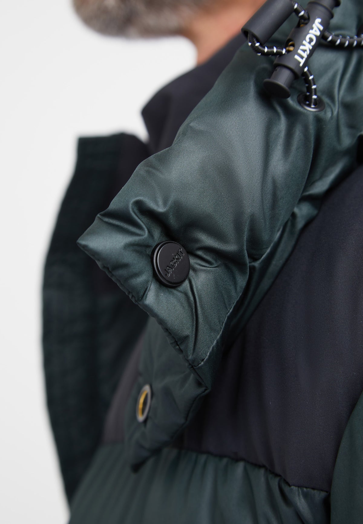 Expedition Parka Olive detail shot by JACK1T