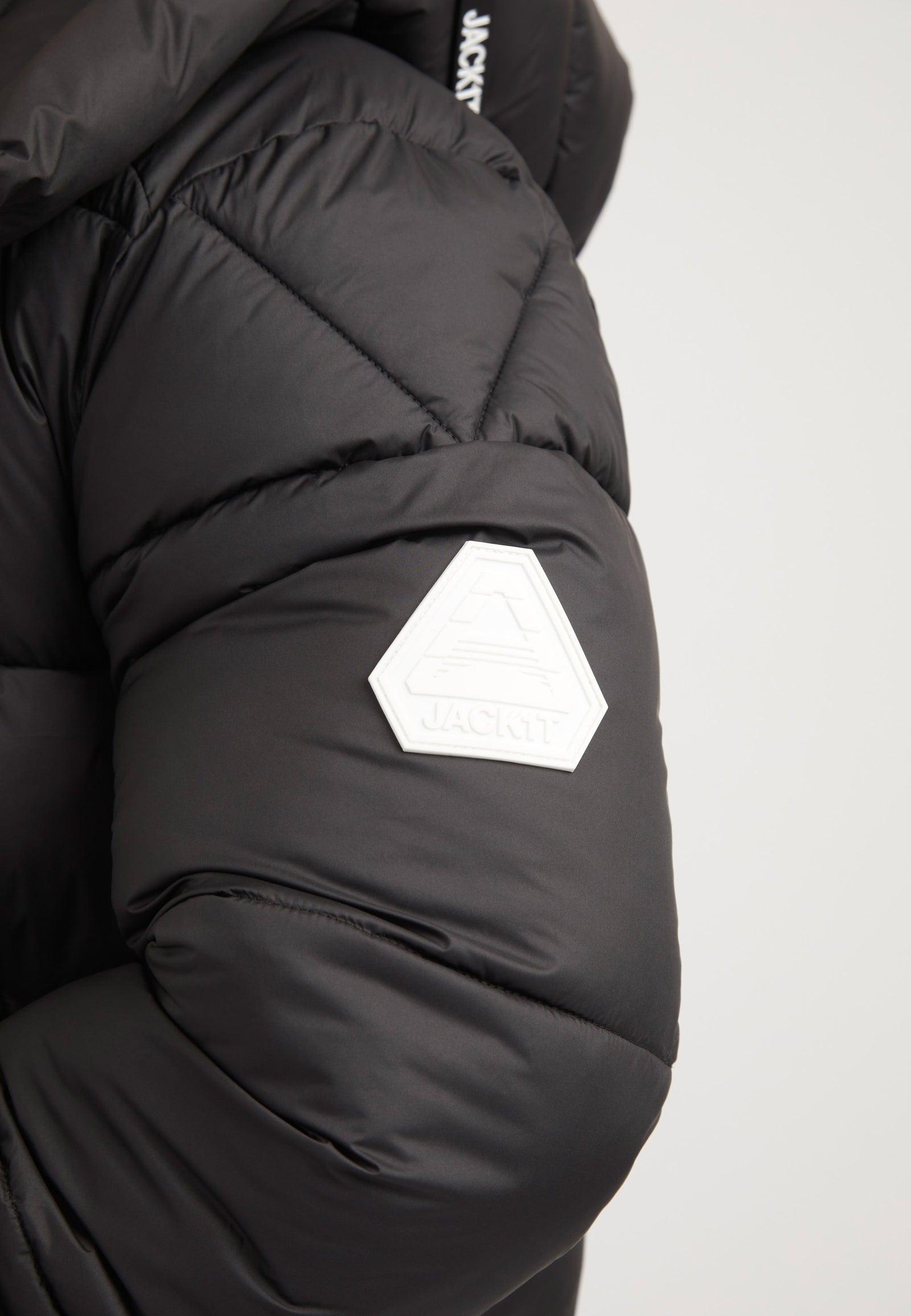 EZ Puffer Racer Jacket Matt Black detail shot by JACK1T