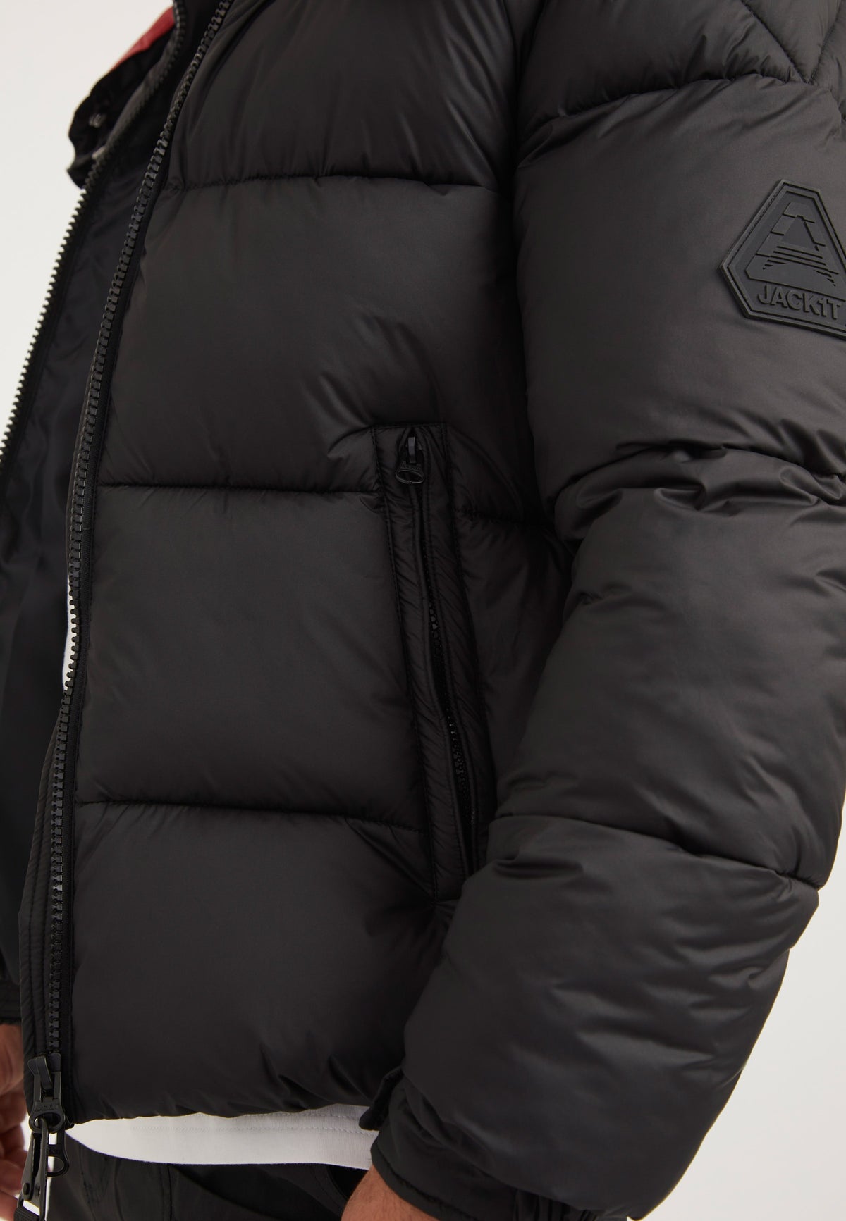 EZ Puffer Racer Jacket Black/Cherry Red detail shot by JACK1T