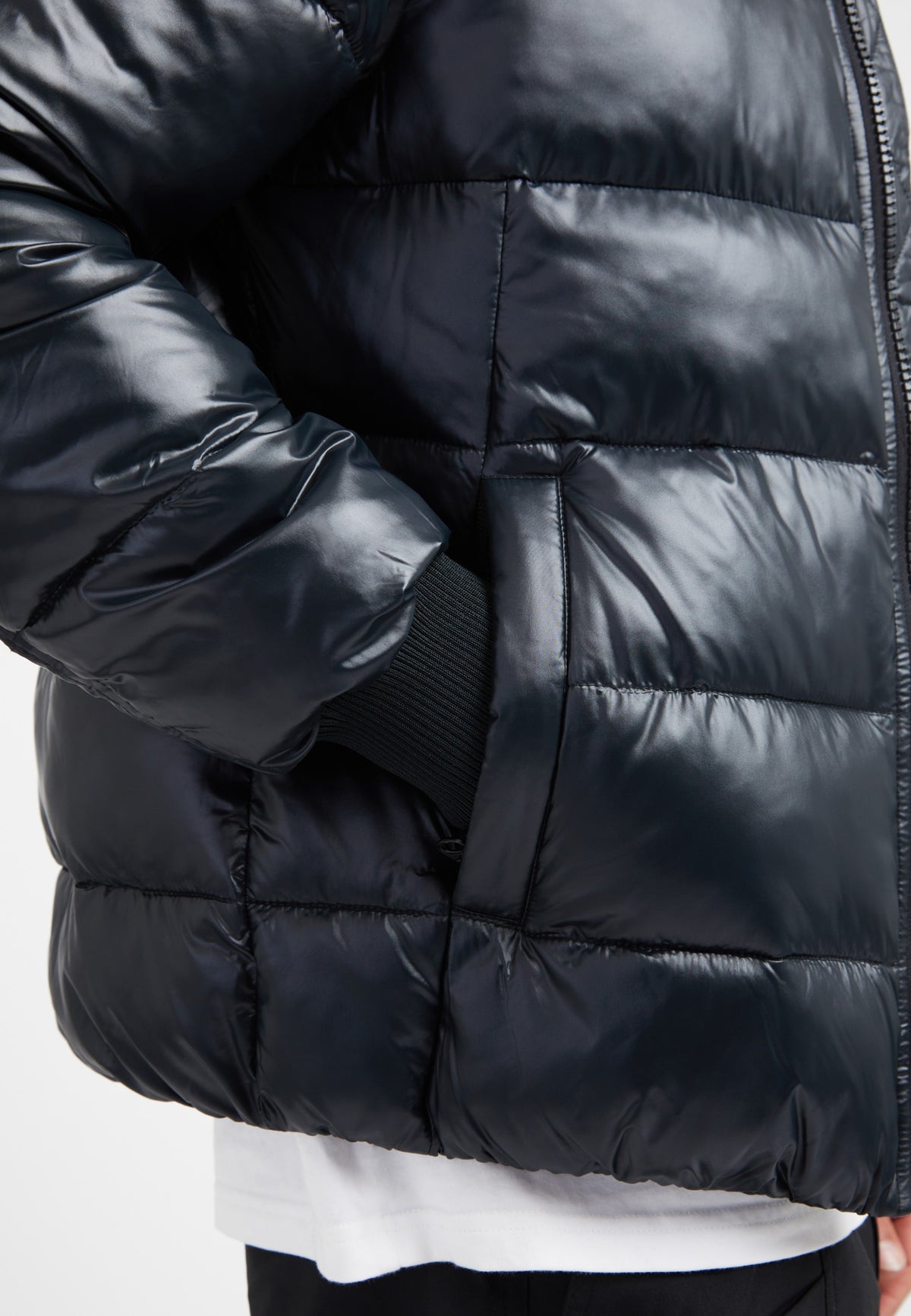 Vortex Bomber Jacket Black detail shot by JACK1T