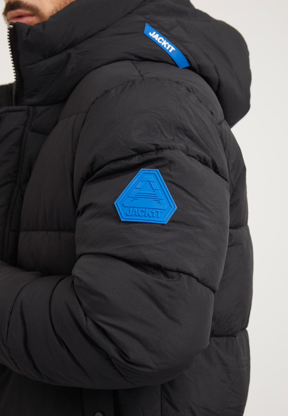 Nomad ONELOFT Parka Coat 2.0 Black detail shot by JACK1T