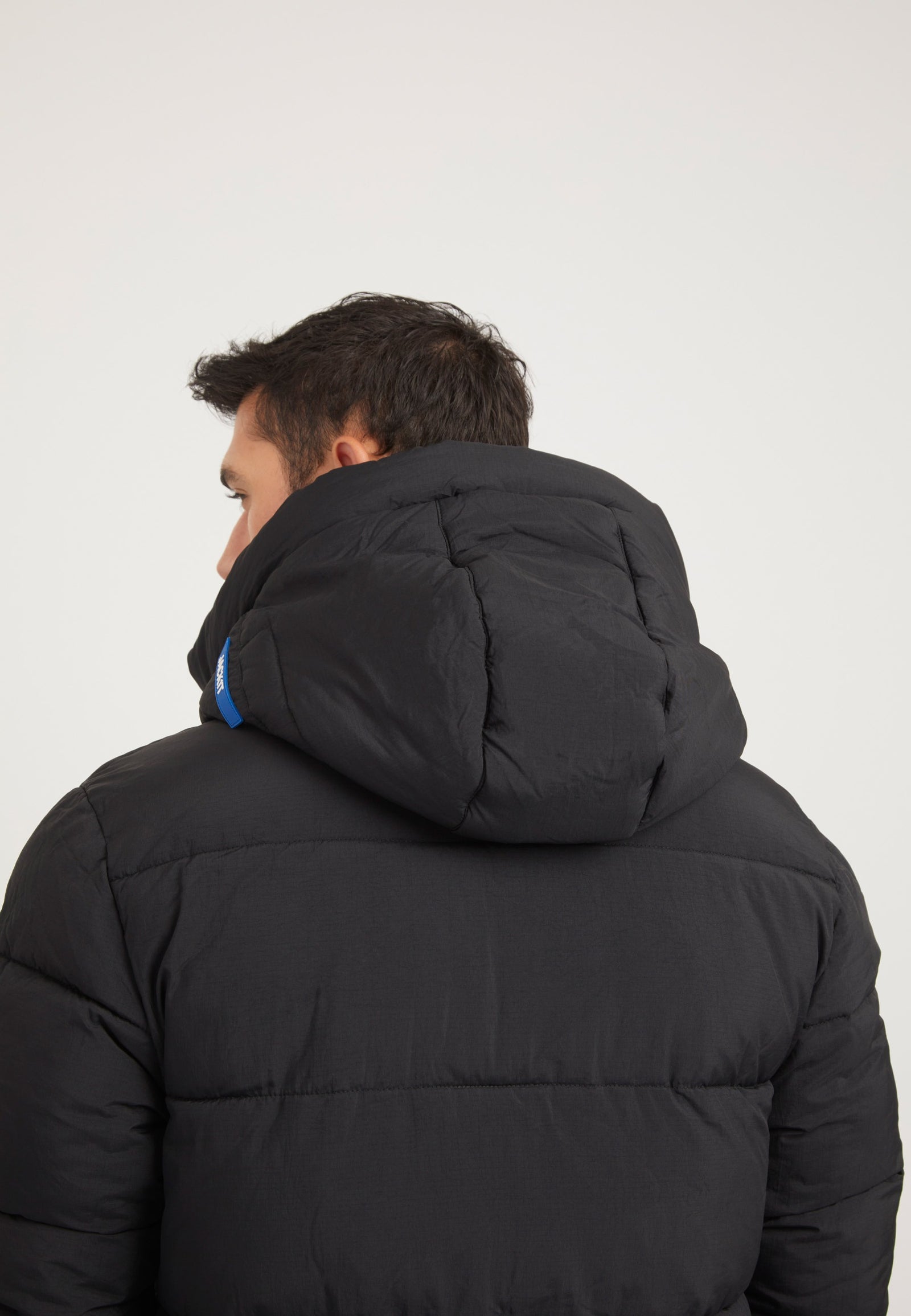 Nomad ONELOFT Parka Coat 2.0 Black detail shot by JACK1T