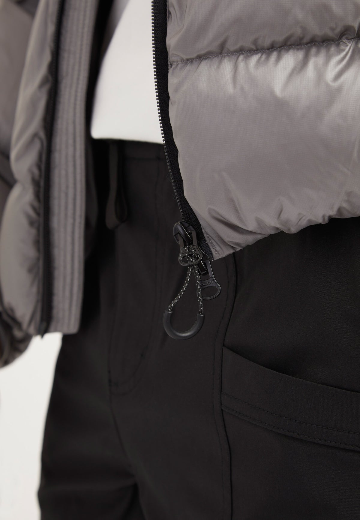 Bubble Jacket Grey detail shot by JACK1T