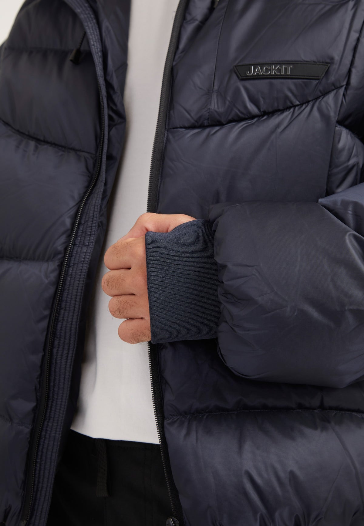 Bubble Jacket Navy detail shot by JACK1T
