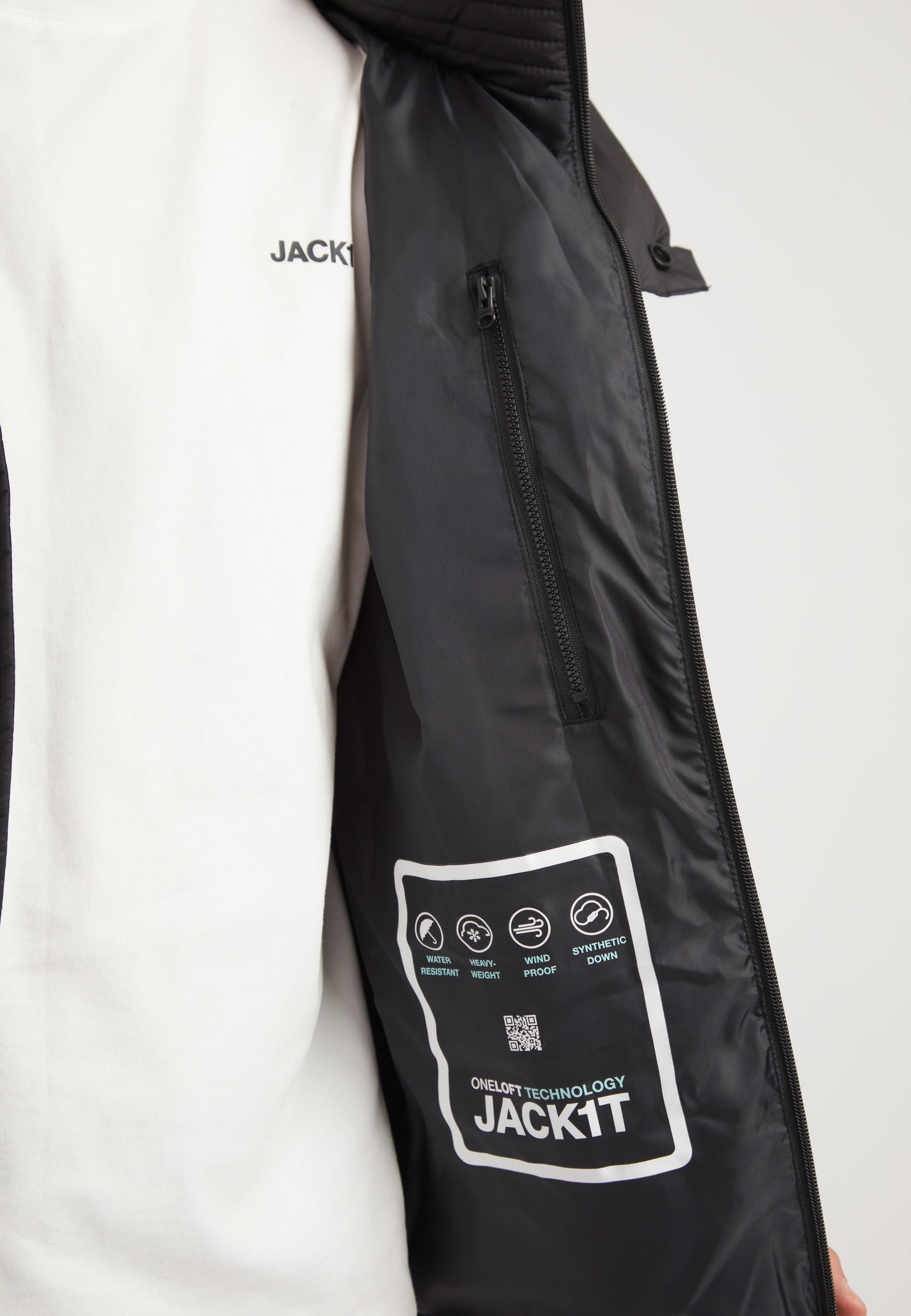 EZ Water ONELOFT Puffer Racer Jacket Matt Black detail shot by JACK1T