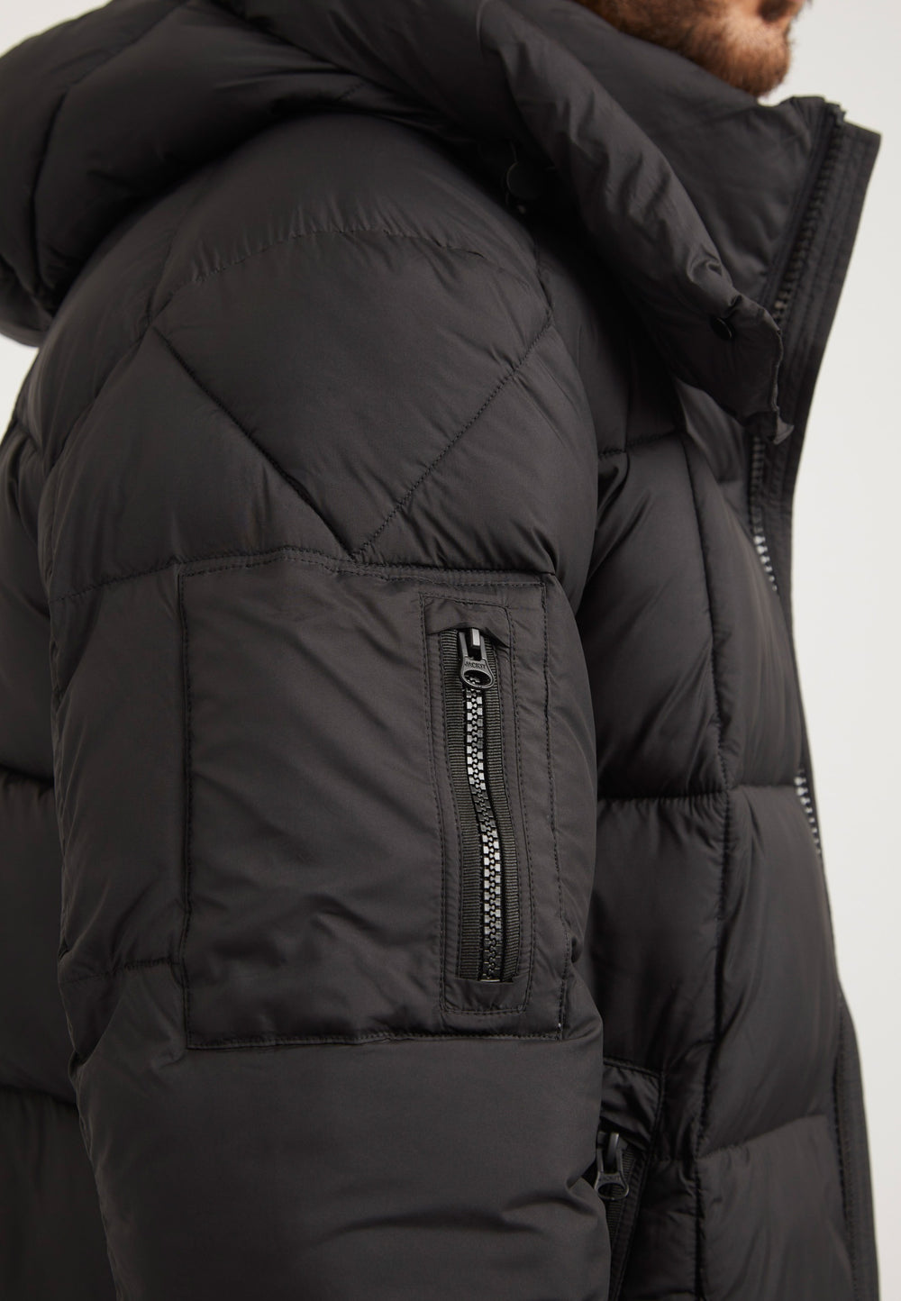 EZ Boxed Coat Matt Black detail shot by JACK1T