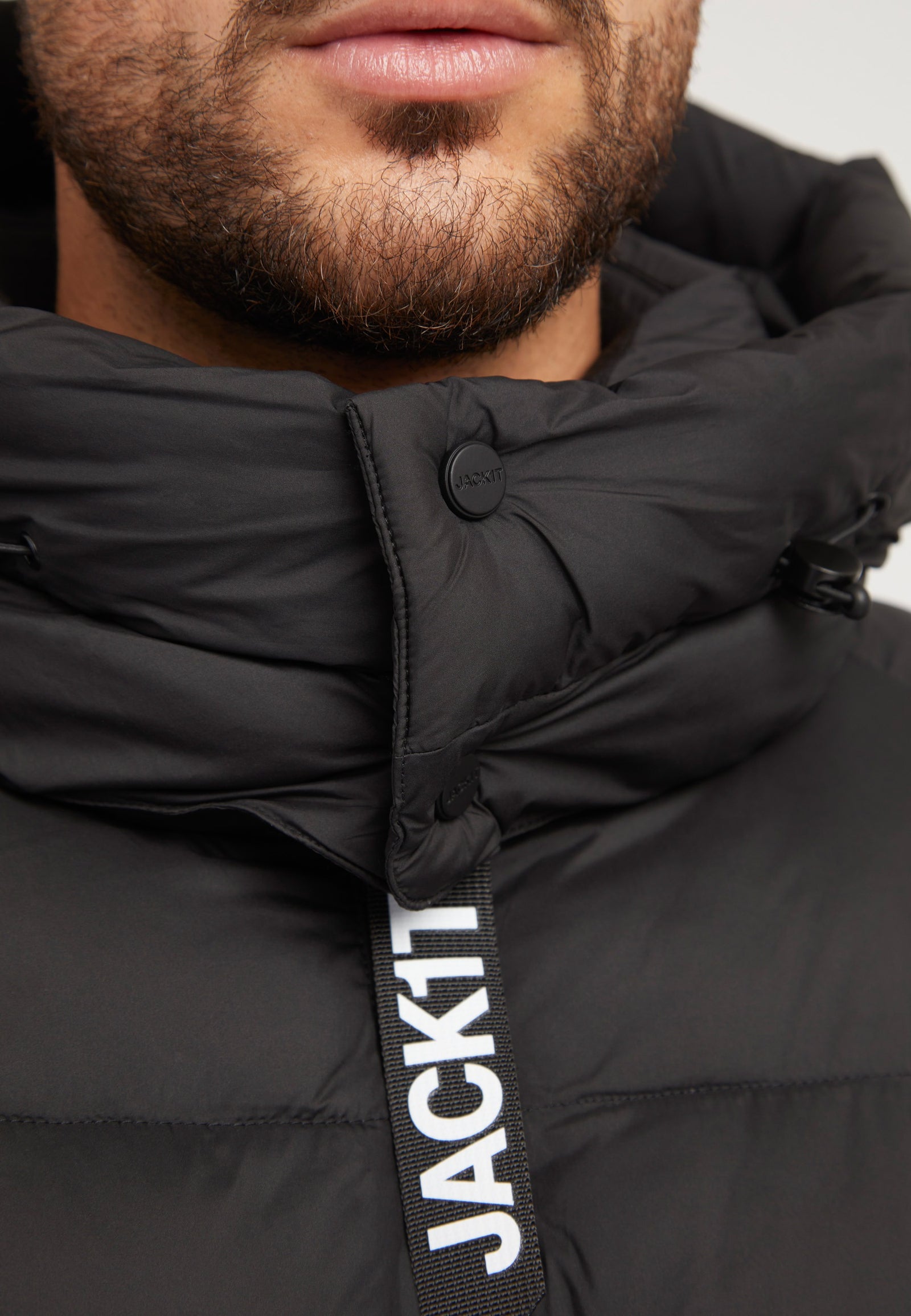 EZ Boxed Coat Matt Black detail shot by JACK1T