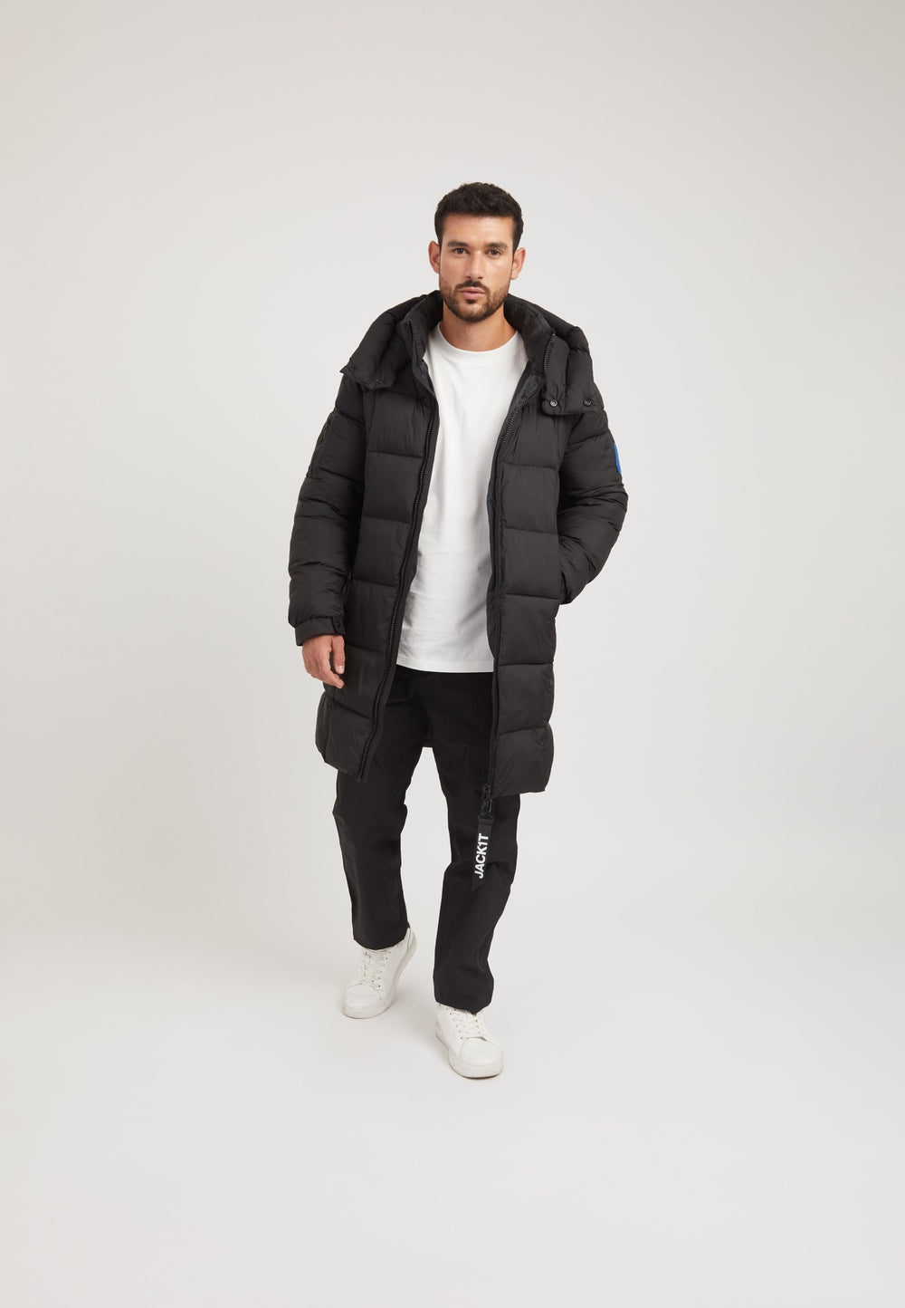 EZ Boxed Coat Matt Black on model detail by JACK1T