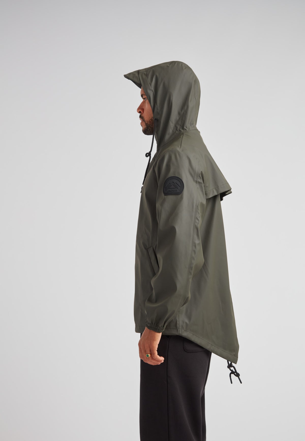 ELEMENTS Unisex Raincoat 2.0 Khaki, lightweight weather protection, side view, designed for men and women.