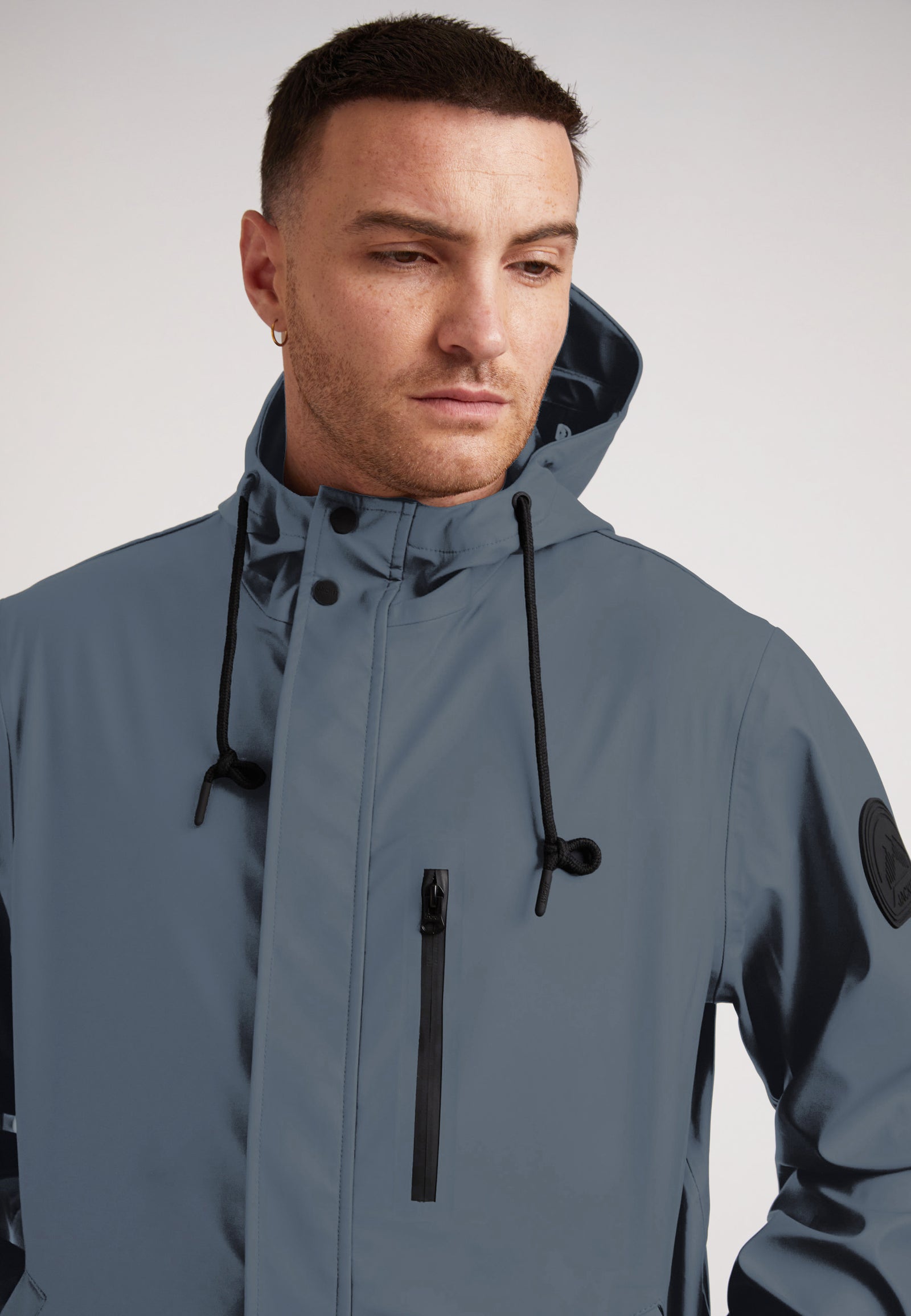 ELEMENTS Unisex Raincoat 2.0 Grey showcasing versatile weather protection for men.