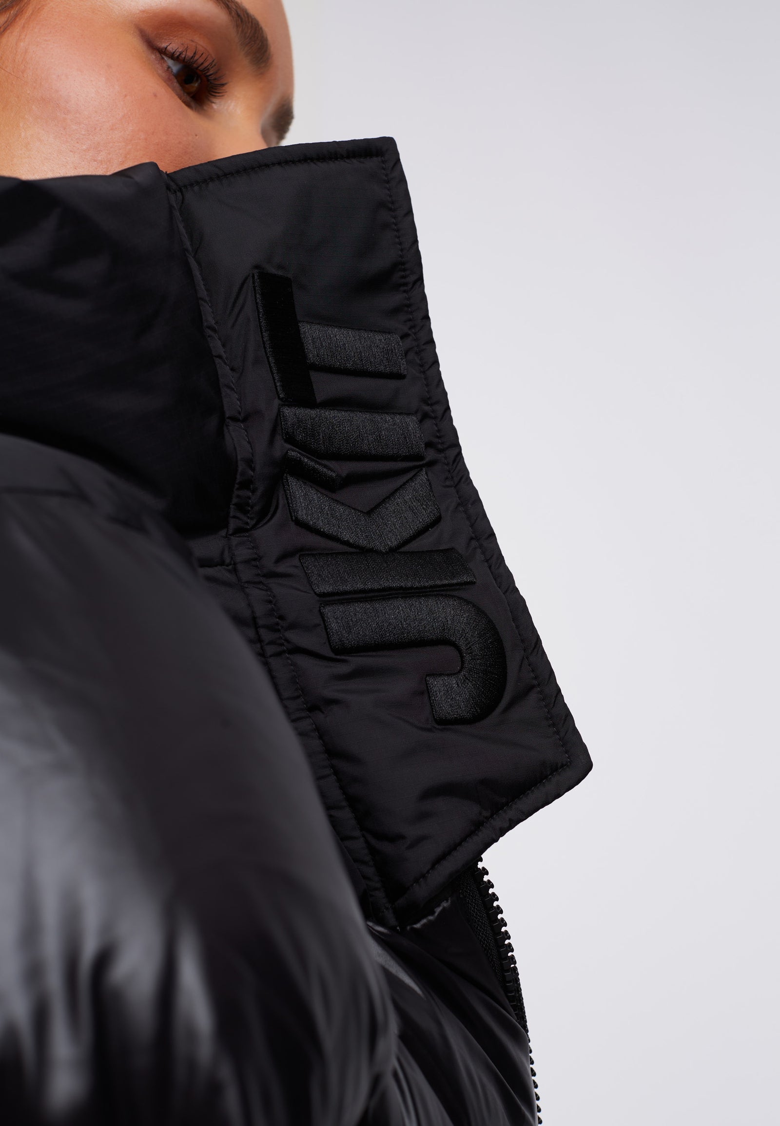 Diamond Down Alps Slick Crop Jacket – JACK1T