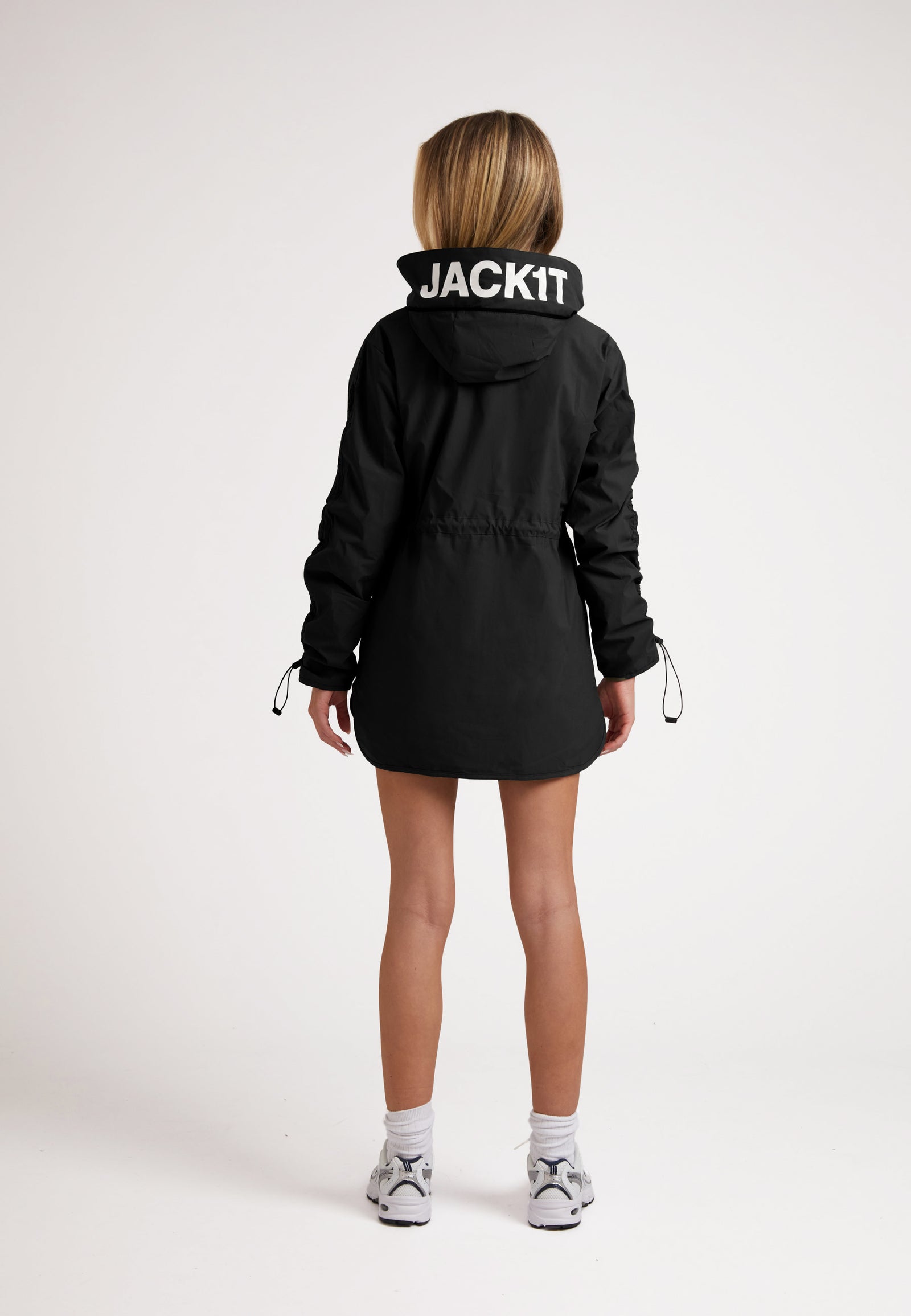 HELIO Windbreaker