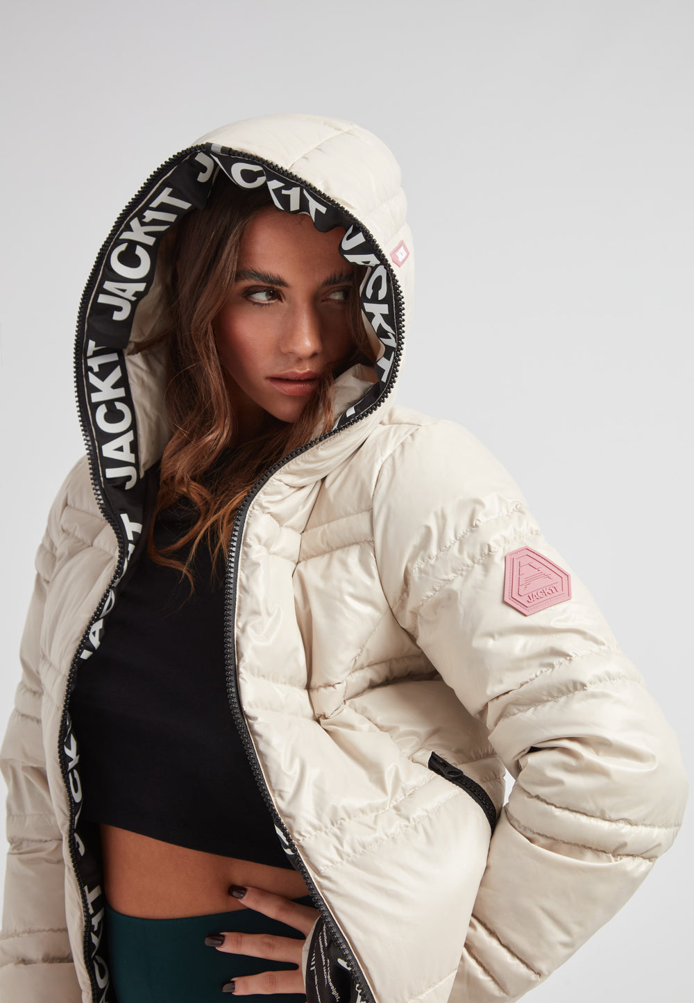 R4D Tramline puffer racer jacket lux stone model showcasing design features and stylish hood